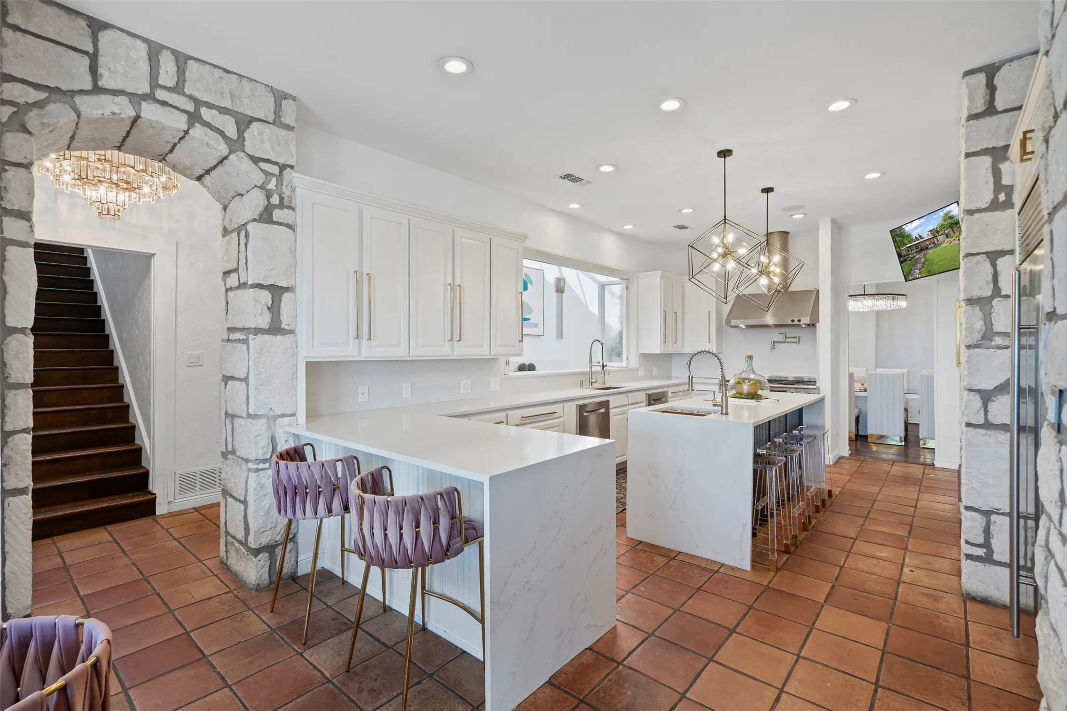Single Family Residence For Sale in Parker County , 108 Dustin Circle, Hudson Oaks, Texas 76087, 7 Bedroom, 7 Bathroom, 3 Garage spaces, 7,397 Sqft, built in 1996, mls#21233090, Real Estate Agent in Hudson Oaks, Homes For Sale in Parker county, Homes For Sale in Hudson Oaks, Realtor in Hudson Oaks Texas, Real Estate Brokerage Independent Realty Texas, Luminita Cordes Realtor