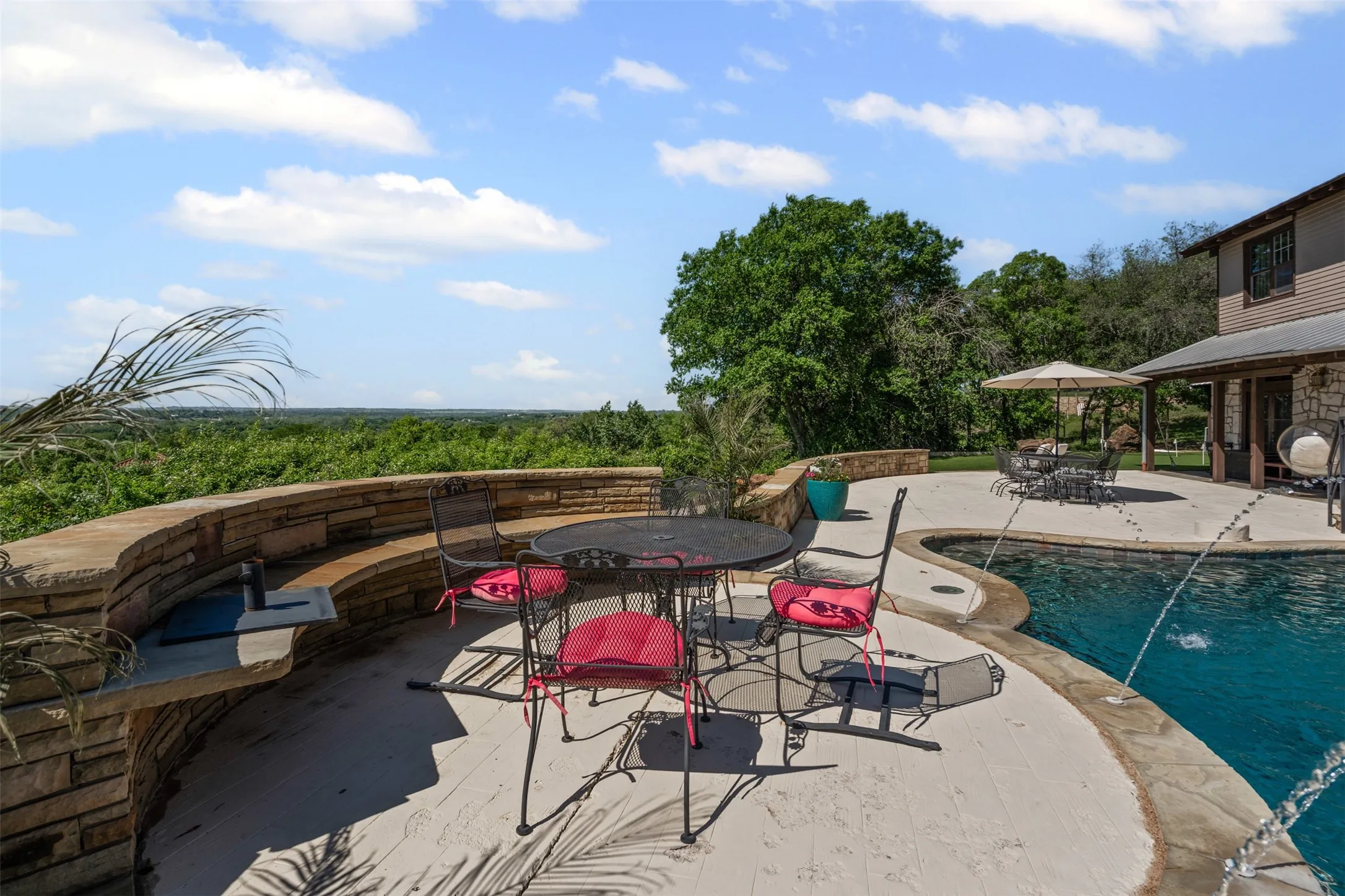Single Family Residence For Sale in Parker County , 108 Dustin Circle, Hudson Oaks, Texas 76087, 7 Bedroom, 7 Bathroom, 3 Garage spaces, 7,397 Sqft, built in 1996, mls#21233090, Real Estate Agent in Hudson Oaks, Homes For Sale in Parker county, Homes For Sale in Hudson Oaks, Realtor in Hudson Oaks Texas, Real Estate Brokerage Independent Realty Texas, Luminita Cordes Realtor