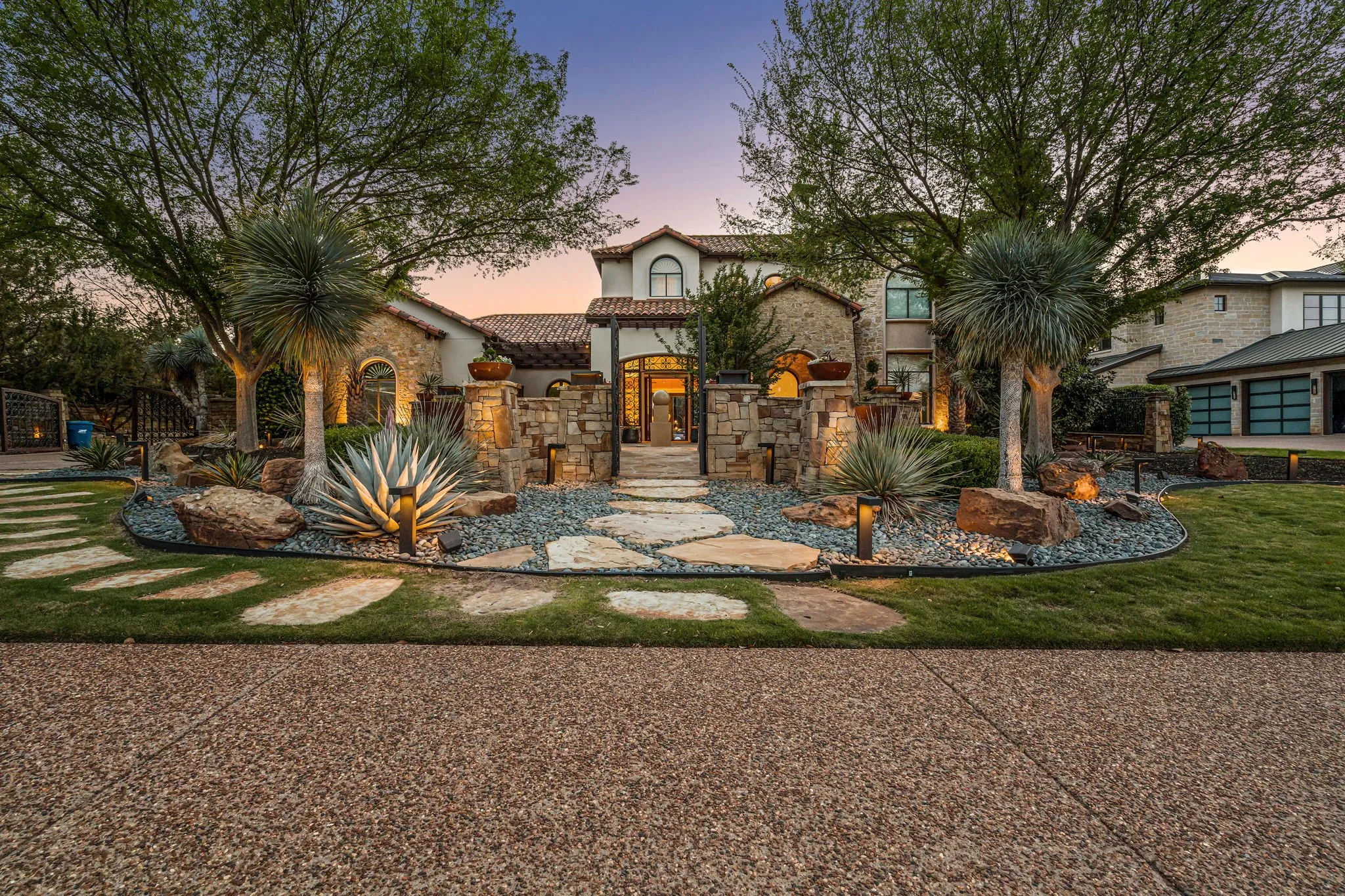 Single Family Residence For Sale in Tarrant County , 1712 Post Oak Place, Westlake, Texas 76262, 4 Bedroom, 5 Bathroom, 3 Garage spaces, 4,157 Sqft, built in 2005, mls#21231992, Real Estate Agent in Westlake, Homes For Sale in Tarrant county, Homes For Sale in Westlake, Realtor in Westlake Texas, Real Estate Brokerage Independent Realty Texas, Luminita Cordes Realtor