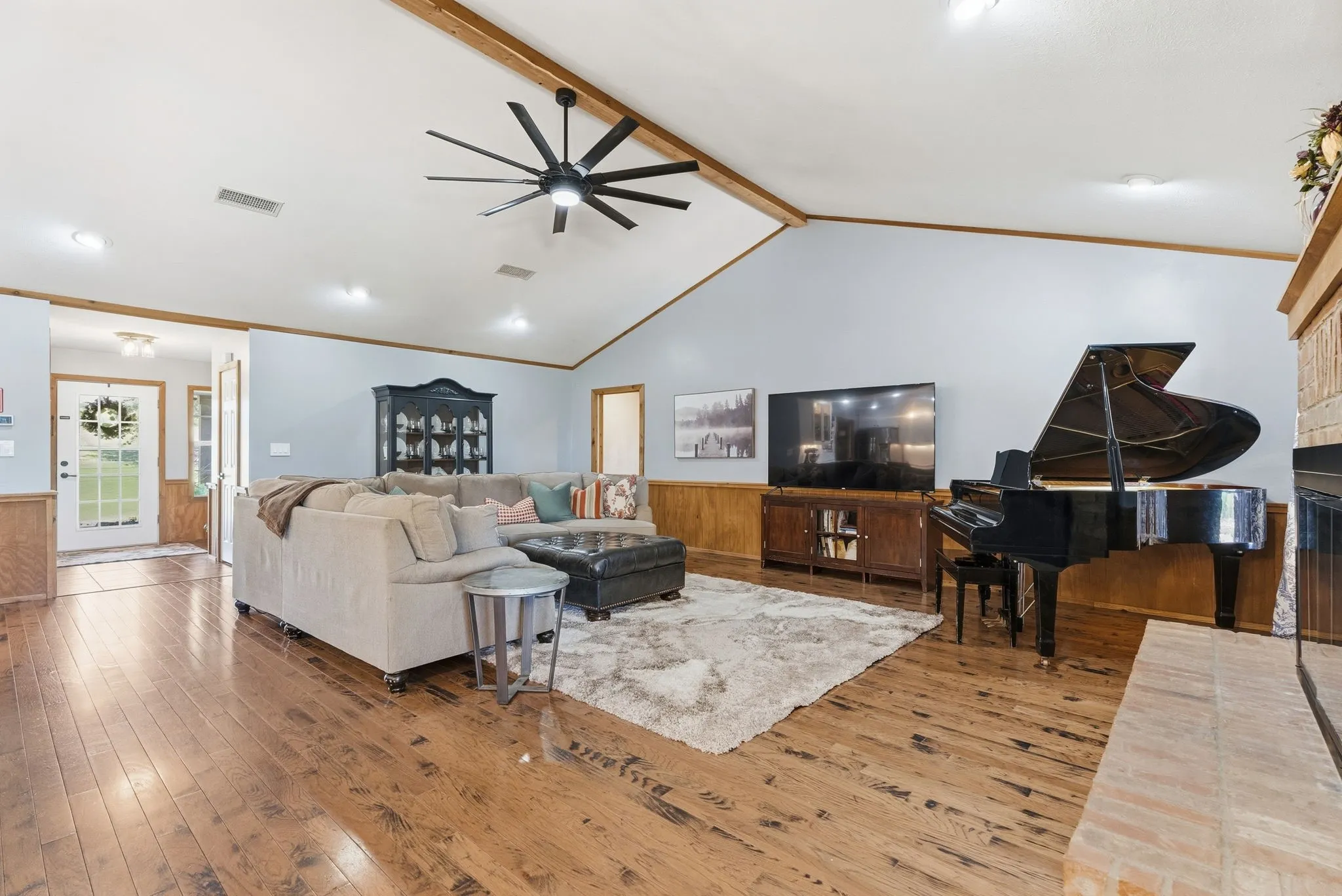 Farm For Sale in Houston County , 689 & 691 FM 1272, Grapeland, Texas 75844, 4 Bedroom, 4 Bathroom, 2 Garage spaces, 3,489 Sqft, built in 1997, Preowned, mls#21226943, Real Estate Agent in Grapeland, Homes For Sale in Houston county, Homes For Sale in Grapeland, Realtor in Grapeland Texas, Real Estate Brokerage Independent Realty Texas, Luminita Cordes Realtor