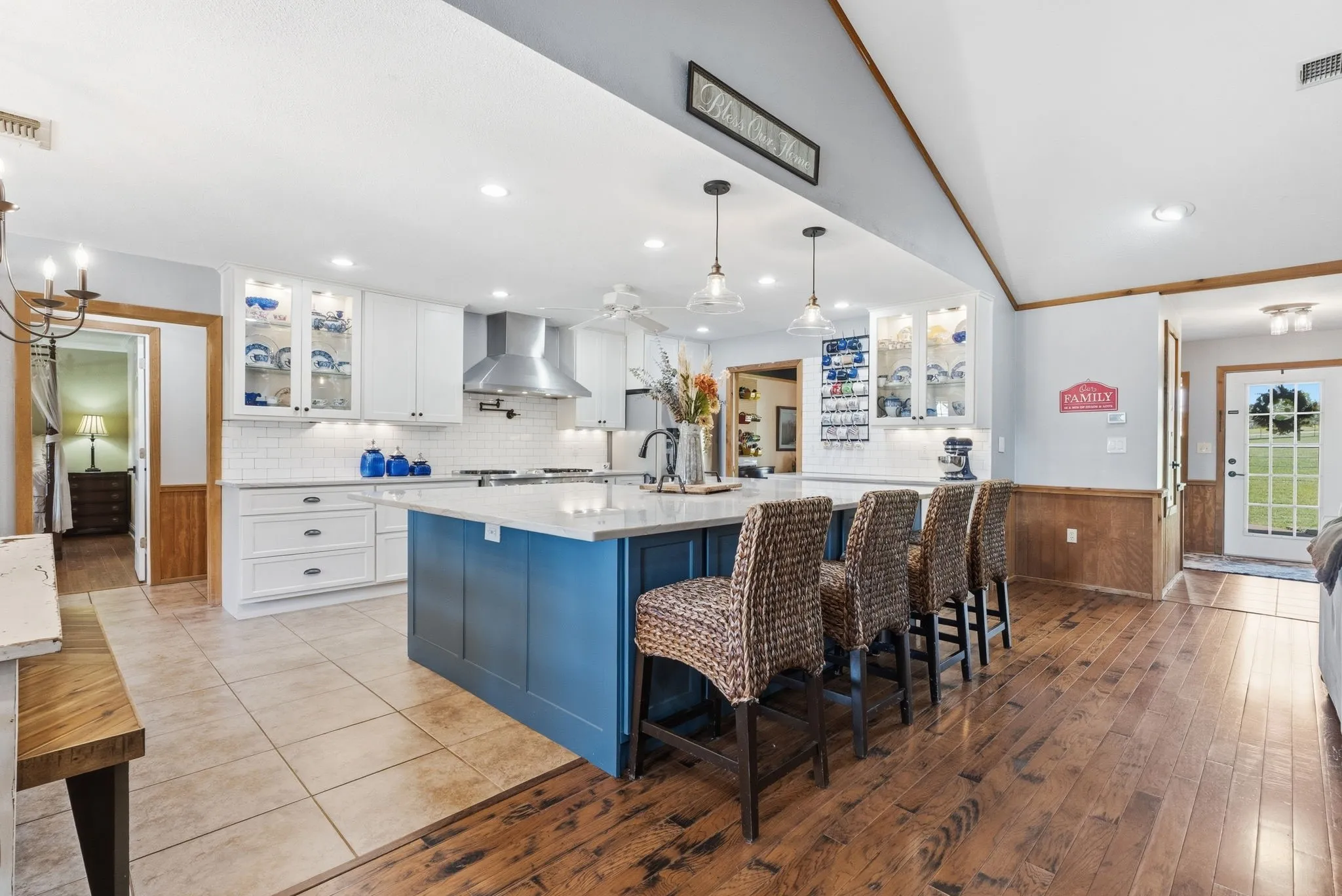 Farm For Sale in Houston County , 689 & 691 FM 1272, Grapeland, Texas 75844, 4 Bedroom, 4 Bathroom, 2 Garage spaces, 3,489 Sqft, built in 1997, Preowned, mls#21226943, Real Estate Agent in Grapeland, Homes For Sale in Houston county, Homes For Sale in Grapeland, Realtor in Grapeland Texas, Real Estate Brokerage Independent Realty Texas, Luminita Cordes Realtor