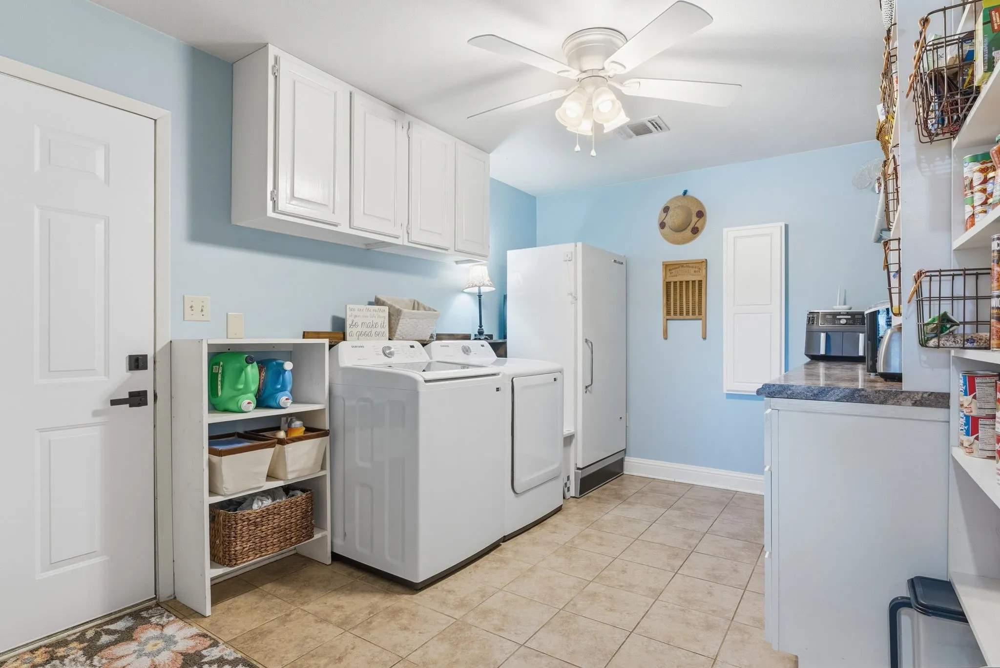 Farm For Sale in Houston County , 689 & 691 FM 1272, Grapeland, Texas 75844, 4 Bedroom, 4 Bathroom, 2 Garage spaces, 3,489 Sqft, built in 1997, Preowned, mls#21226943, Real Estate Agent in Grapeland, Homes For Sale in Houston county, Homes For Sale in Grapeland, Realtor in Grapeland Texas, Real Estate Brokerage Independent Realty Texas, Luminita Cordes Realtor