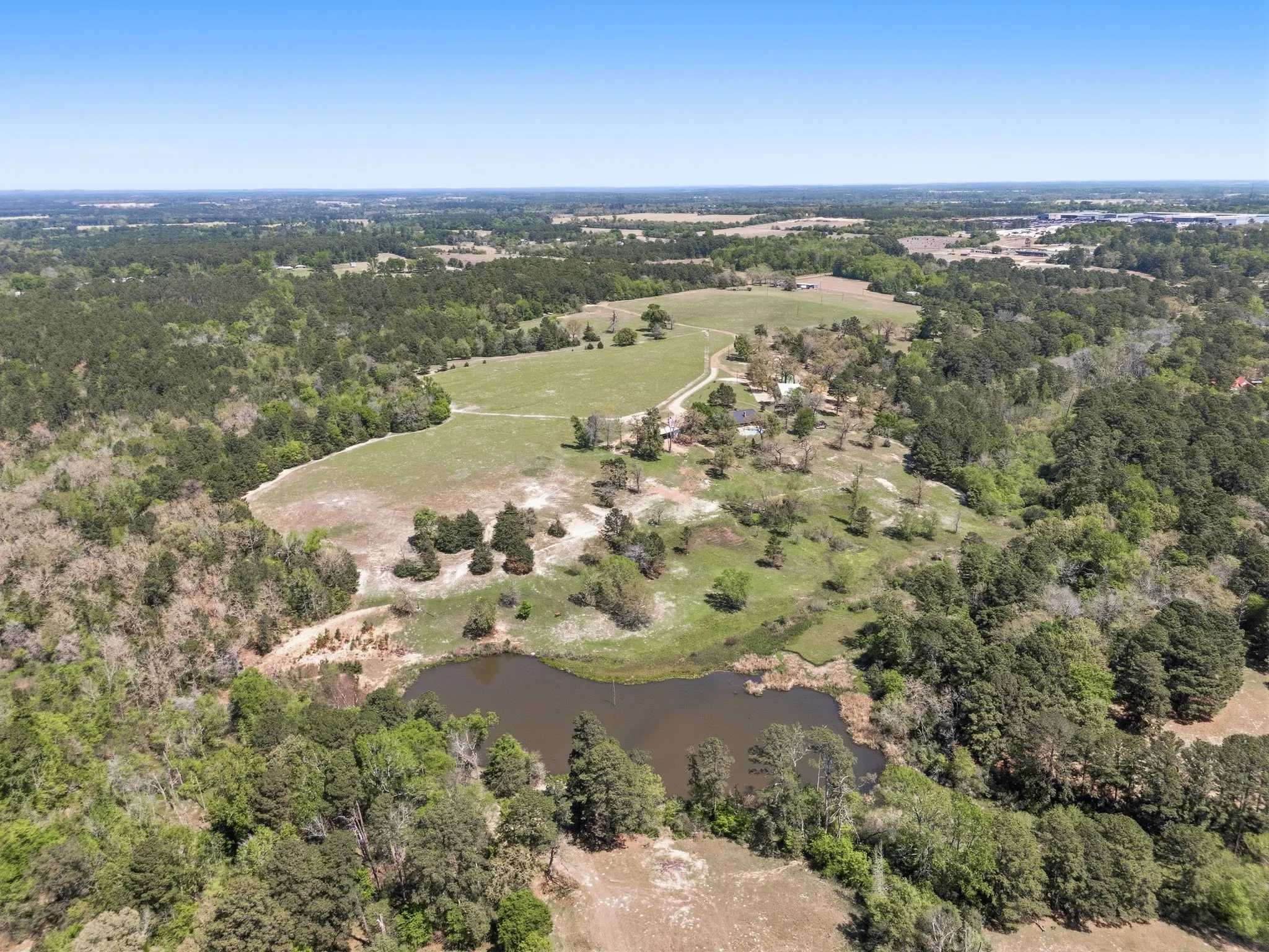 Farm For Sale in Houston County , 689 & 691 FM 1272, Grapeland, Texas 75844, 4 Bedroom, 4 Bathroom, 2 Garage spaces, 3,489 Sqft, built in 1997, Preowned, mls#21226943, Real Estate Agent in Grapeland, Homes For Sale in Houston county, Homes For Sale in Grapeland, Realtor in Grapeland Texas, Real Estate Brokerage Independent Realty Texas, Luminita Cordes Realtor