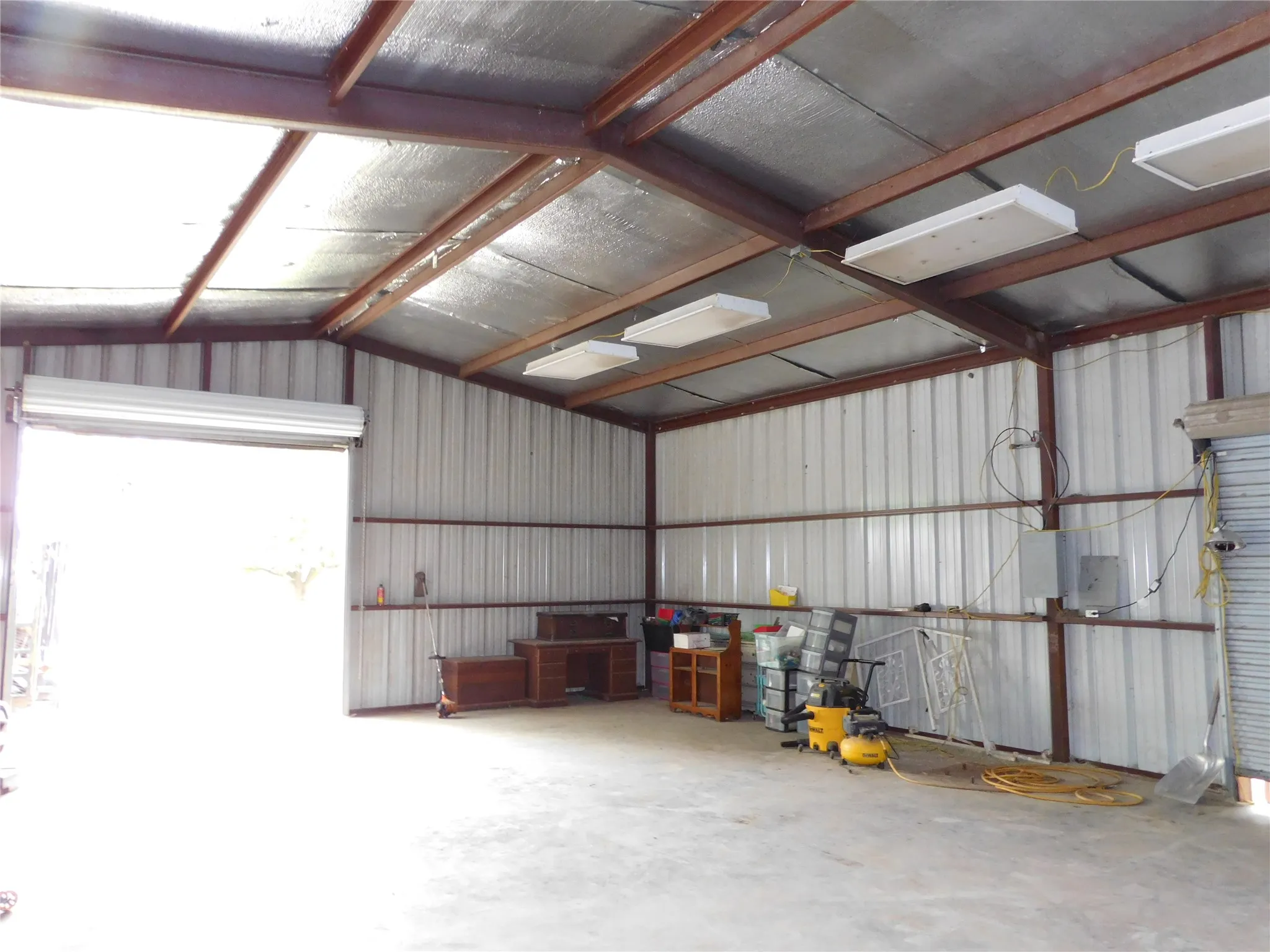 Farm For Sale in Hill County , 1032 Fm 936, Hubbard, Texas 76648, 3 Bedroom, 2 Bathroom, 2 Garage spaces, 1,940 Sqft, built in 1999, Preowned, mls#21233219, Real Estate Agent in Hubbard, Homes For Sale in Hill county, Homes For Sale in Hubbard, Realtor in Hubbard Texas, Real Estate Brokerage Independent Realty Texas, Luminita Cordes Realtor