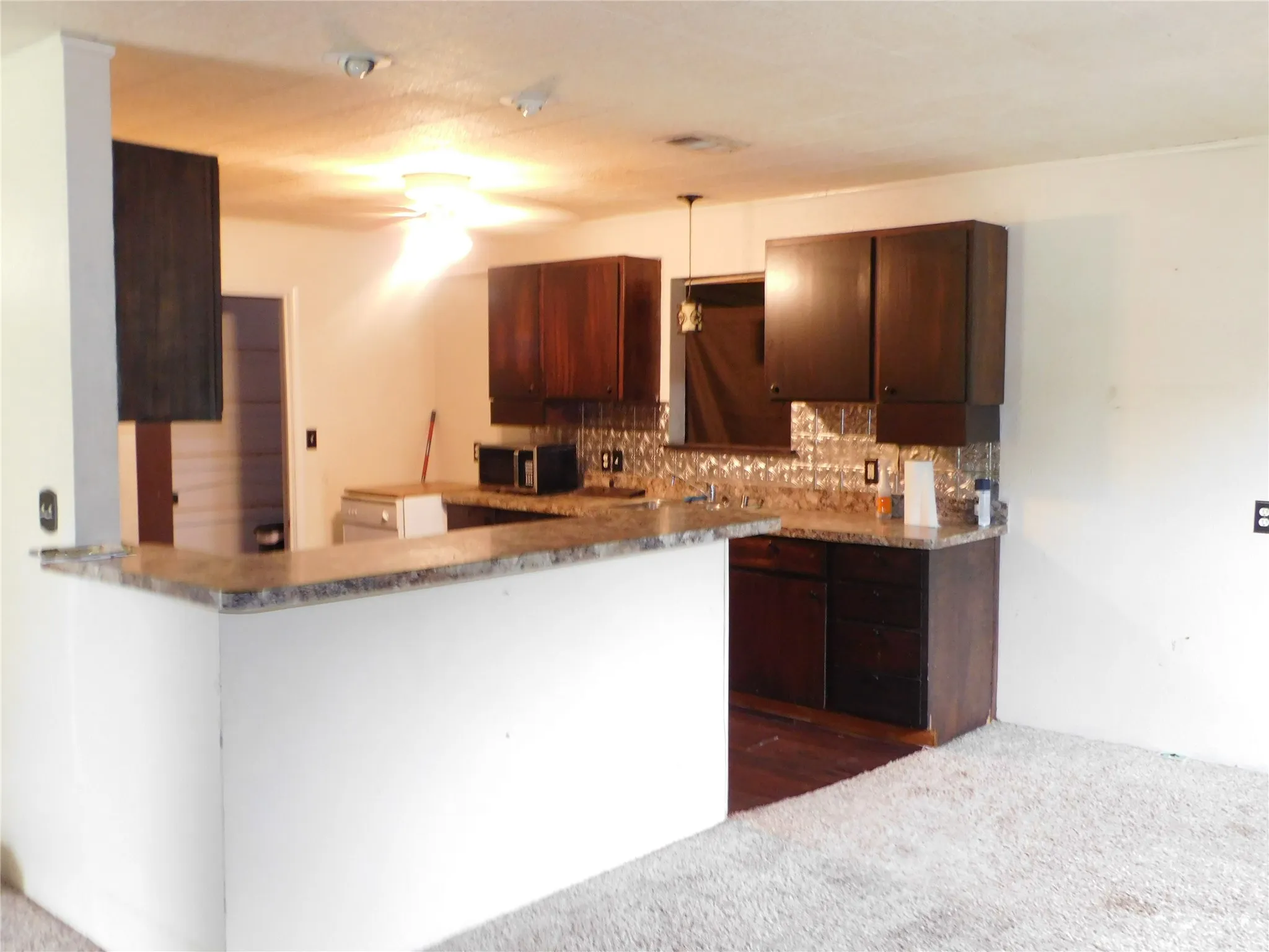 breakfast bar