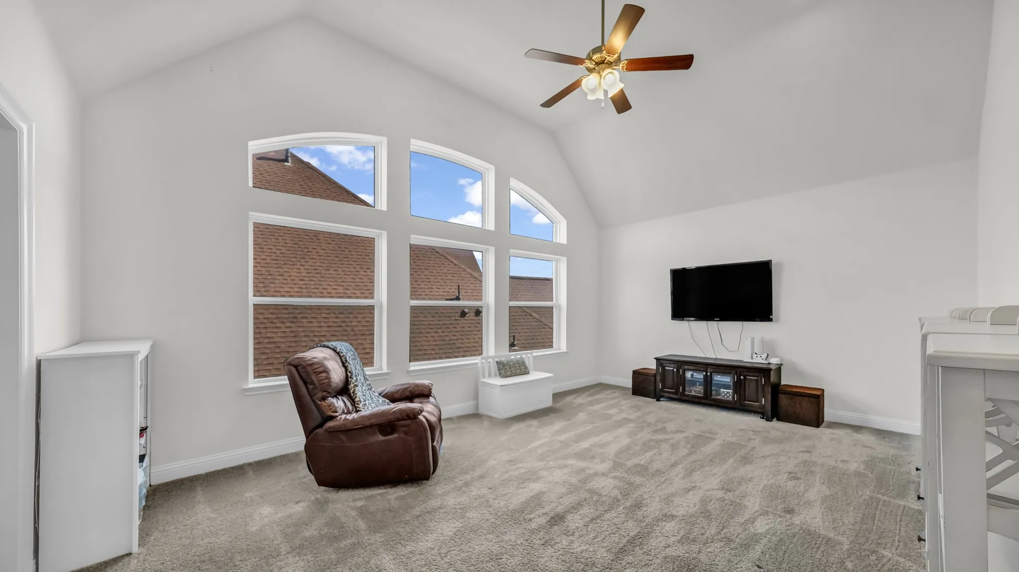 Single Family Residence For Sale in Parker County , 1709 Roundtree Circle E, Fort Worth, Texas 76008, 4 Bedrooms, 5 Bathrooms, 2 Garage spaces, 3,947 Sqft, built in 2019, Preowned, Price $885,000, mls#21228912, Real Estate Agent in Fort Worth, Homes For Sale in Parker county, Homes For Sale in Fort Worth, Realtor in Fort Worth Texas, Real Estate Brokerage Independent Realty Texas, Luminita Cordes Realtor