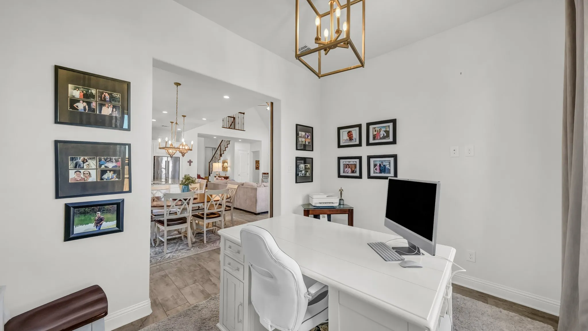 Single Family Residence For Sale in Parker County , 1709 Roundtree Circle E, Fort Worth, Texas 76008, 4 Bedrooms, 5 Bathrooms, 2 Garage spaces, 3,947 Sqft, built in 2019, Preowned, Price $885,000, mls#21228912, Real Estate Agent in Fort Worth, Homes For Sale in Parker county, Homes For Sale in Fort Worth, Realtor in Fort Worth Texas, Real Estate Brokerage Independent Realty Texas, Luminita Cordes Realtor