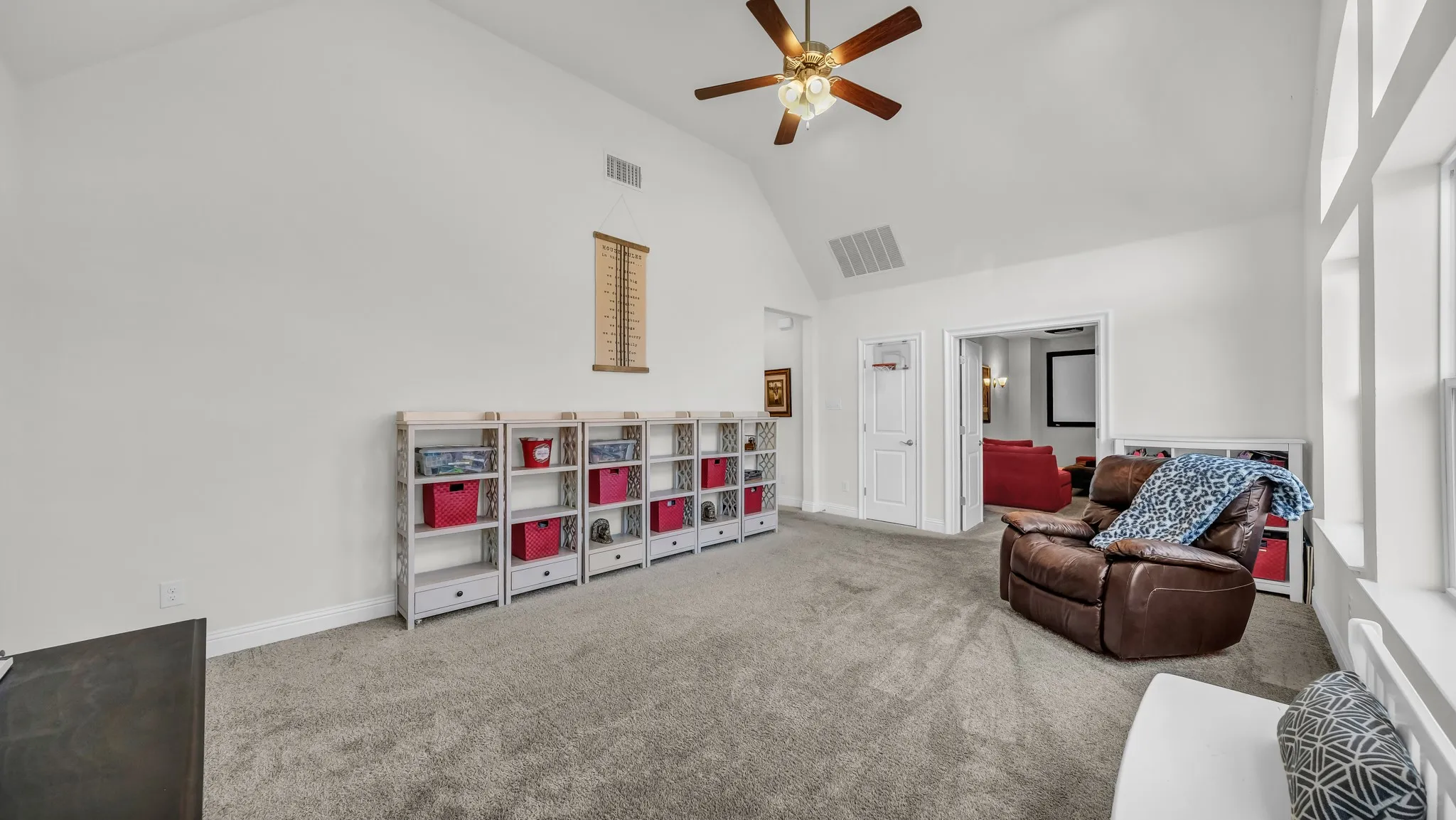 Single Family Residence For Sale in Parker County , 1709 Roundtree Circle E, Fort Worth, Texas 76008, 4 Bedrooms, 5 Bathrooms, 2 Garage spaces, 3,947 Sqft, built in 2019, Preowned, Price $885,000, mls#21228912, Real Estate Agent in Fort Worth, Homes For Sale in Parker county, Homes For Sale in Fort Worth, Realtor in Fort Worth Texas, Real Estate Brokerage Independent Realty Texas, Luminita Cordes Realtor