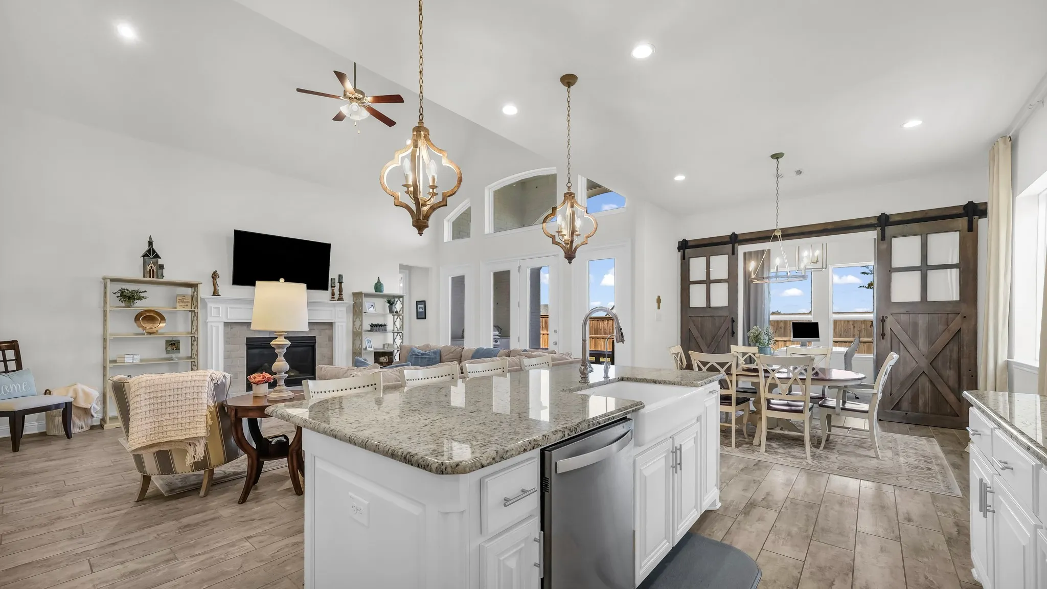 Single Family Residence For Sale in Parker County , 1709 Roundtree Circle E, Fort Worth, Texas 76008, 4 Bedrooms, 5 Bathrooms, 2 Garage spaces, 3,947 Sqft, built in 2019, Preowned, Price $885,000, mls#21228912, Real Estate Agent in Fort Worth, Homes For Sale in Parker county, Homes For Sale in Fort Worth, Realtor in Fort Worth Texas, Real Estate Brokerage Independent Realty Texas, Luminita Cordes Realtor