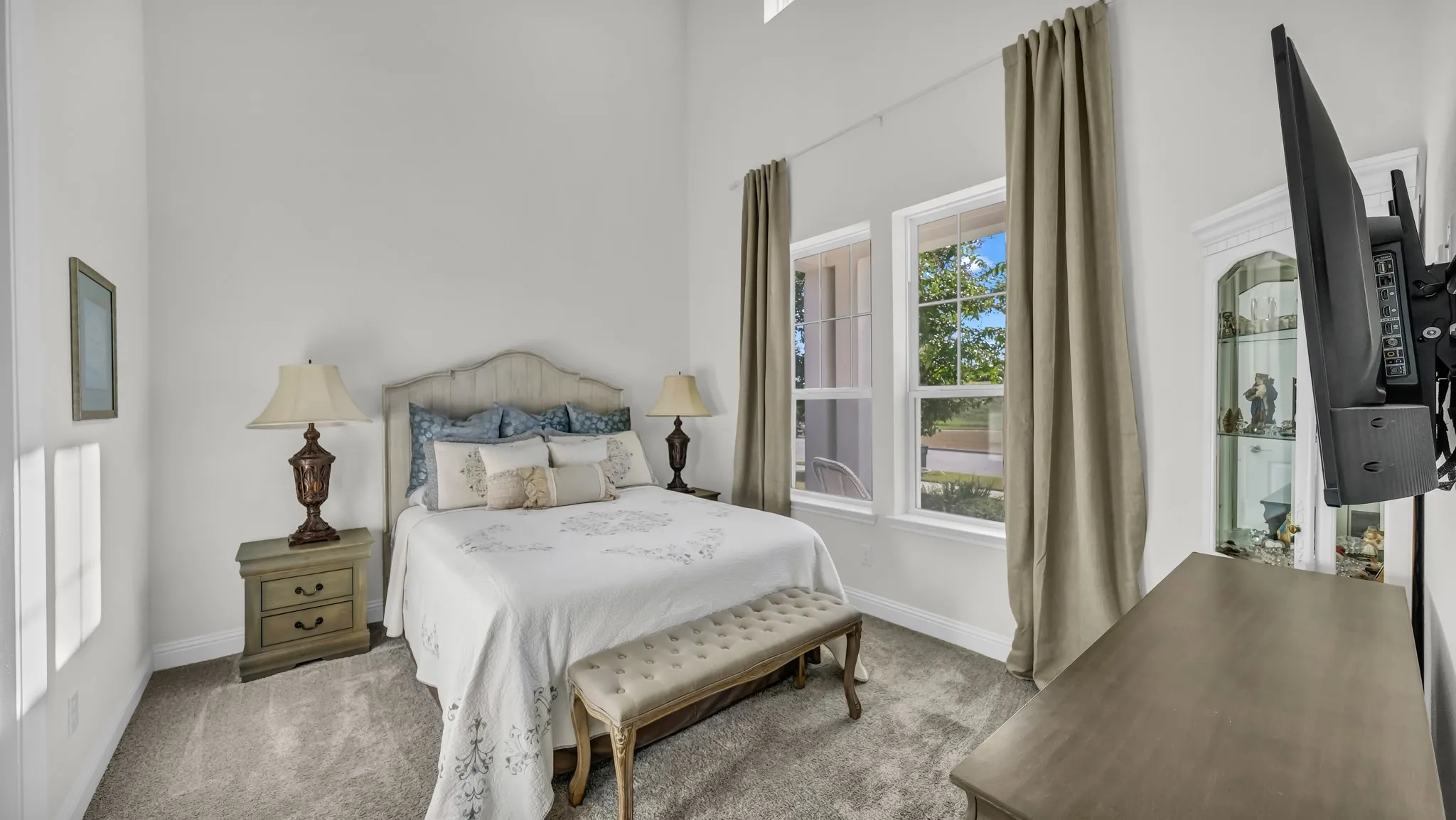 Single Family Residence For Sale in Parker County , 1709 Roundtree Circle E, Fort Worth, Texas 76008, 4 Bedrooms, 5 Bathrooms, 2 Garage spaces, 3,947 Sqft, built in 2019, Preowned, Price $885,000, mls#21228912, Real Estate Agent in Fort Worth, Homes For Sale in Parker county, Homes For Sale in Fort Worth, Realtor in Fort Worth Texas, Real Estate Brokerage Independent Realty Texas, Luminita Cordes Realtor