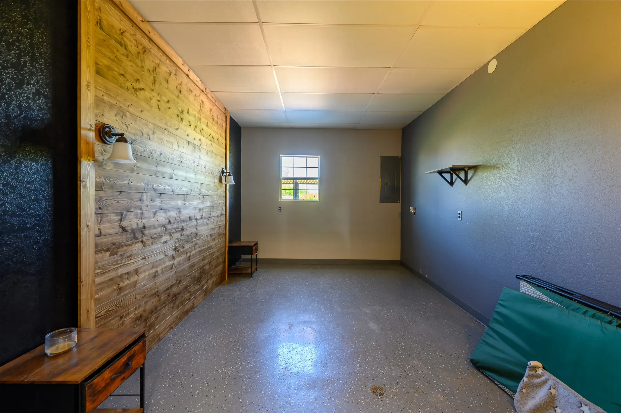 Barndomium Bedroom