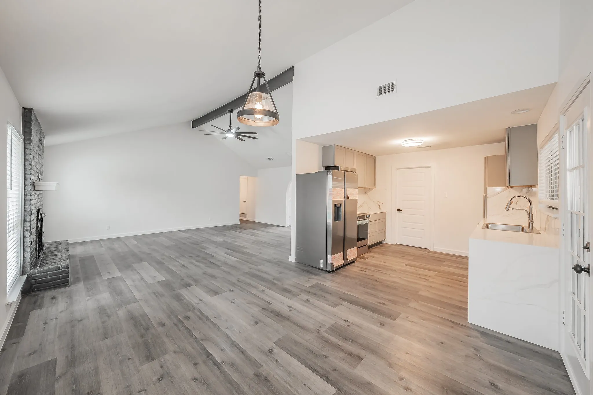 Single Family Residence For Sale in Tarrant County , 8409 Glenann Drive, North Richland Hills, Texas 76182, 3 Bedroom, 2 Bathroom, 2 Garage spaces, 1,739 Sqft, built in 1973, mls#21233340, Real Estate Agent in North Richland Hills, Homes For Sale in Tarrant county, Homes For Sale in North Richland Hills, Realtor in North Richland Hills Texas, Real Estate Brokerage Independent Realty Texas, Luminita Cordes Realtor