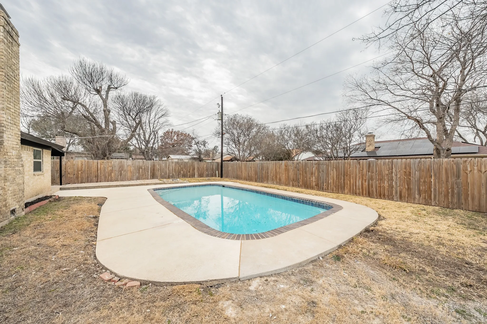 Single Family Residence For Sale in Tarrant County , 8409 Glenann Drive, North Richland Hills, Texas 76182, 3 Bedroom, 2 Bathroom, 2 Garage spaces, 1,739 Sqft, built in 1973, mls#21233340, Real Estate Agent in North Richland Hills, Homes For Sale in Tarrant county, Homes For Sale in North Richland Hills, Realtor in North Richland Hills Texas, Real Estate Brokerage Independent Realty Texas, Luminita Cordes Realtor