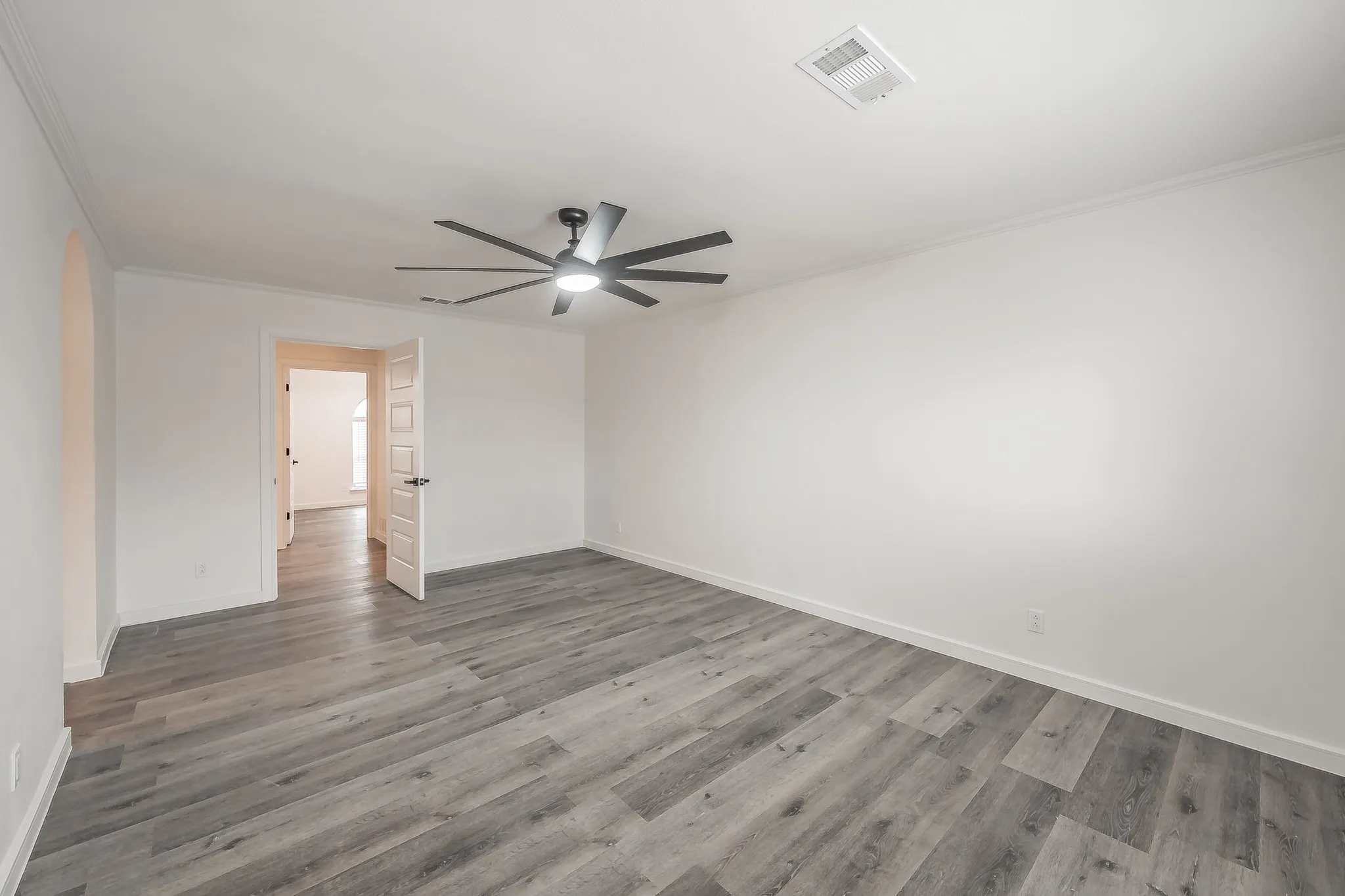 Single Family Residence For Sale in Tarrant County , 8409 Glenann Drive, North Richland Hills, Texas 76182, 3 Bedroom, 2 Bathroom, 2 Garage spaces, 1,739 Sqft, built in 1973, mls#21233340, Real Estate Agent in North Richland Hills, Homes For Sale in Tarrant county, Homes For Sale in North Richland Hills, Realtor in North Richland Hills Texas, Real Estate Brokerage Independent Realty Texas, Luminita Cordes Realtor