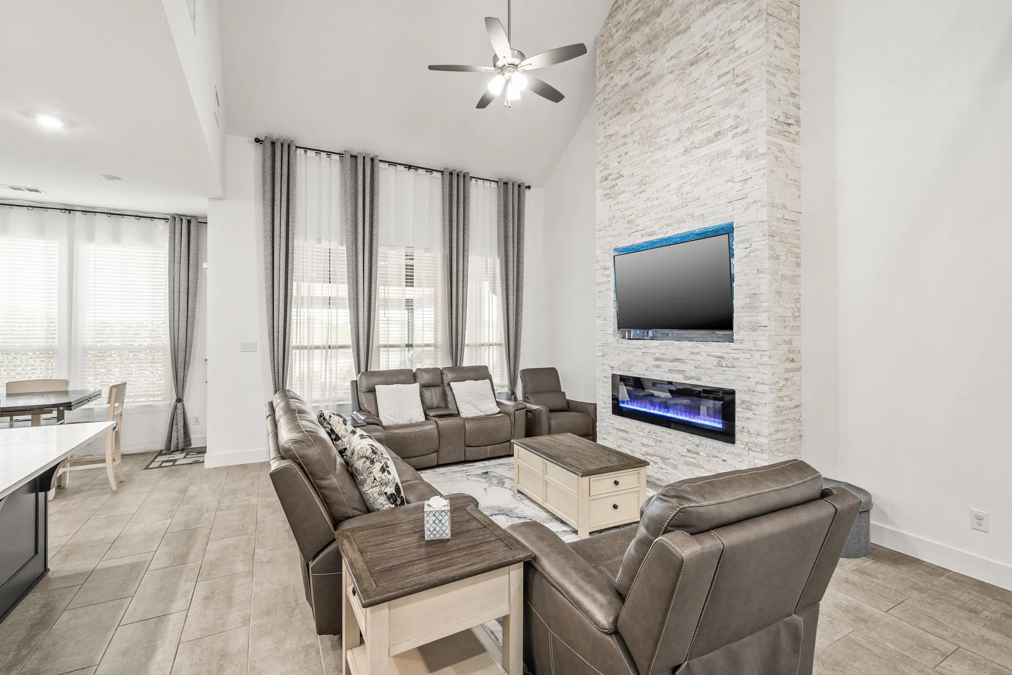 Single Family Residence For Sale in Collin County , 2025 Rhea Court, Celina, Texas 75009, 4 Bedroom, 3 Bathroom, 2 Garage spaces, 2,607 Sqft, built in 2021, mls#21232160, Real Estate Agent in Celina, Homes For Sale in Collin county, Homes For Sale in Celina, Realtor in Celina Texas, Real Estate Brokerage Independent Realty Texas, Luminita Cordes Realtor