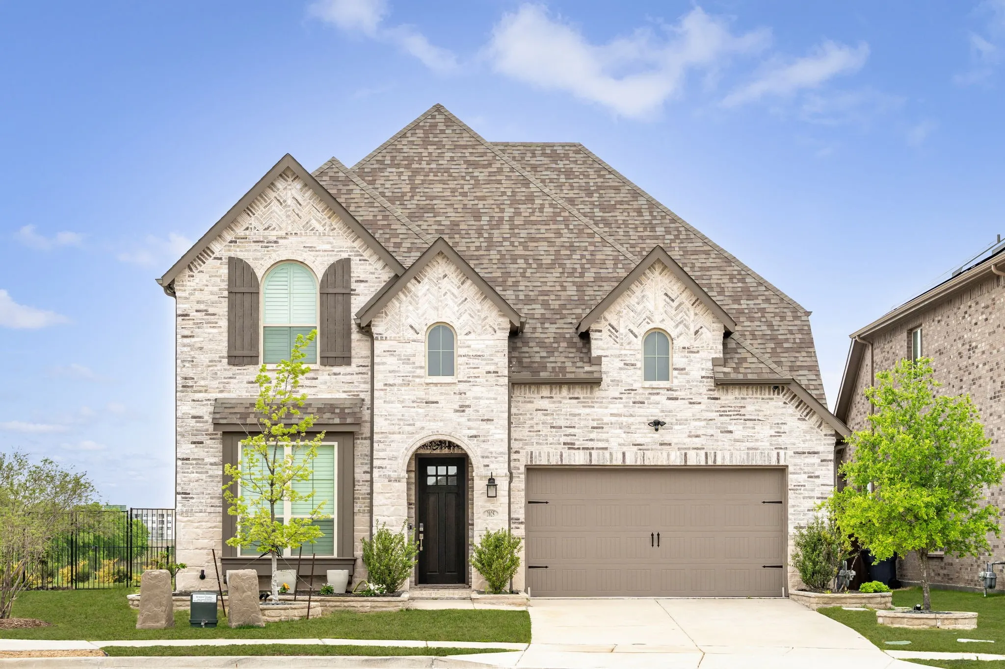 Single Family Residence For Sale in Collin County , 2025 Rhea Court, Celina, Texas 75009, 4 Bedroom, 3 Bathroom, 2 Garage spaces, 2,607 Sqft, built in 2021, mls#21232160, Real Estate Agent in Celina, Homes For Sale in Collin county, Homes For Sale in Celina, Realtor in Celina Texas, Real Estate Brokerage Independent Realty Texas, Luminita Cordes Realtor