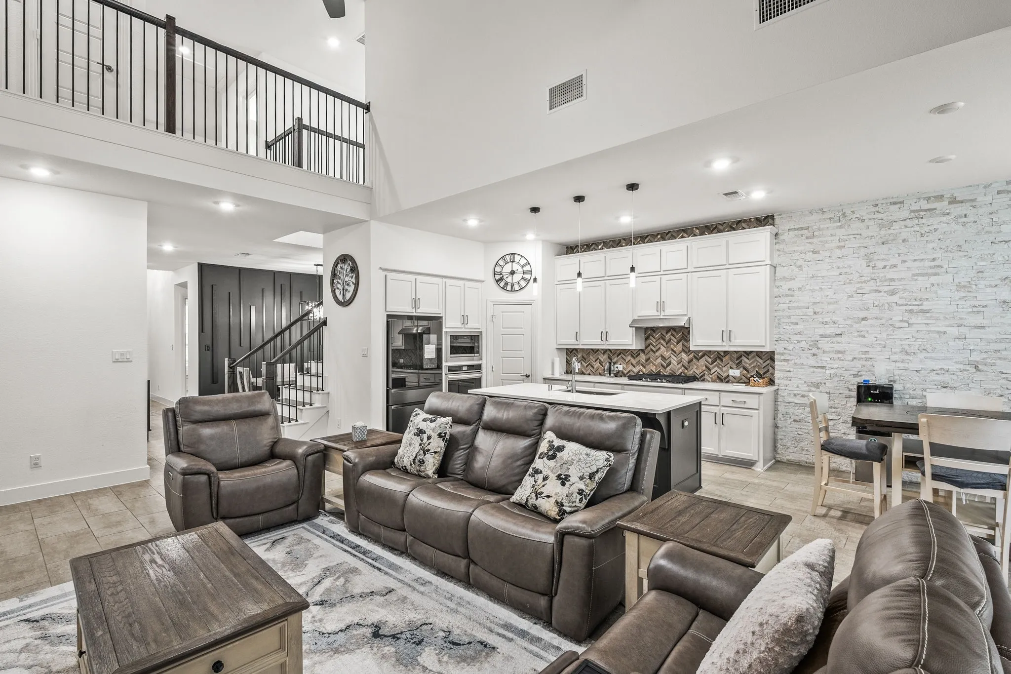 Single Family Residence For Sale in Collin County , 2025 Rhea Court, Celina, Texas 75009, 4 Bedroom, 3 Bathroom, 2 Garage spaces, 2,607 Sqft, built in 2021, mls#21232160, Real Estate Agent in Celina, Homes For Sale in Collin county, Homes For Sale in Celina, Realtor in Celina Texas, Real Estate Brokerage Independent Realty Texas, Luminita Cordes Realtor