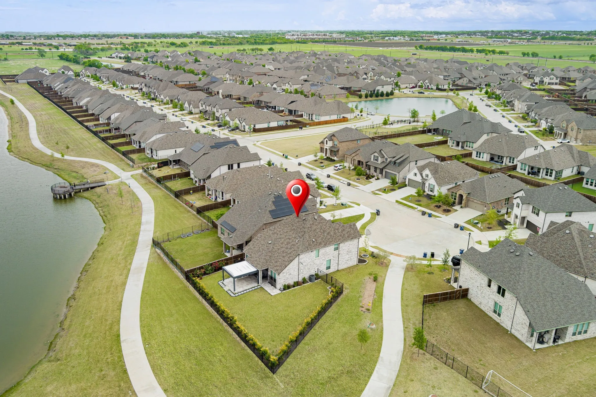Single Family Residence For Sale in Collin County , 2025 Rhea Court, Celina, Texas 75009, 4 Bedroom, 3 Bathroom, 2 Garage spaces, 2,607 Sqft, built in 2021, mls#21232160, Real Estate Agent in Celina, Homes For Sale in Collin county, Homes For Sale in Celina, Realtor in Celina Texas, Real Estate Brokerage Independent Realty Texas, Luminita Cordes Realtor