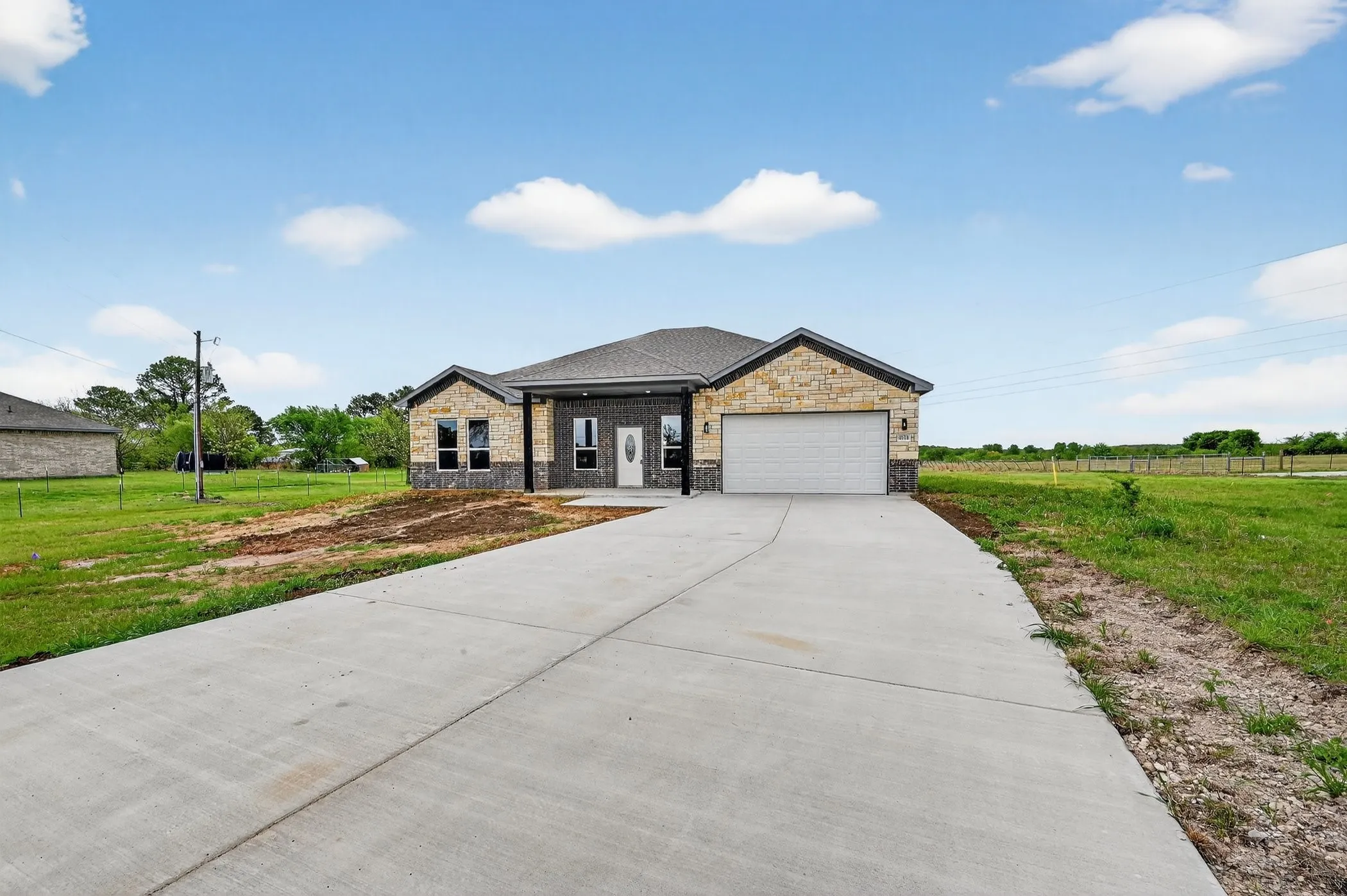 Single Family Residence For Sale in Johnson County , 4510 County Road 307, Grandview, Texas 76050, 4 Bedroom, 3 Bathroom, 2 Garage spaces, 2,220 Sqft, built in 2026, New Construction - Complete, mls#21232105, Real Estate Agent in Grandview, Homes For Sale in Johnson county, Homes For Sale in Grandview, Realtor in Grandview Texas, Real Estate Brokerage Independent Realty Texas, Luminita Cordes Realtor