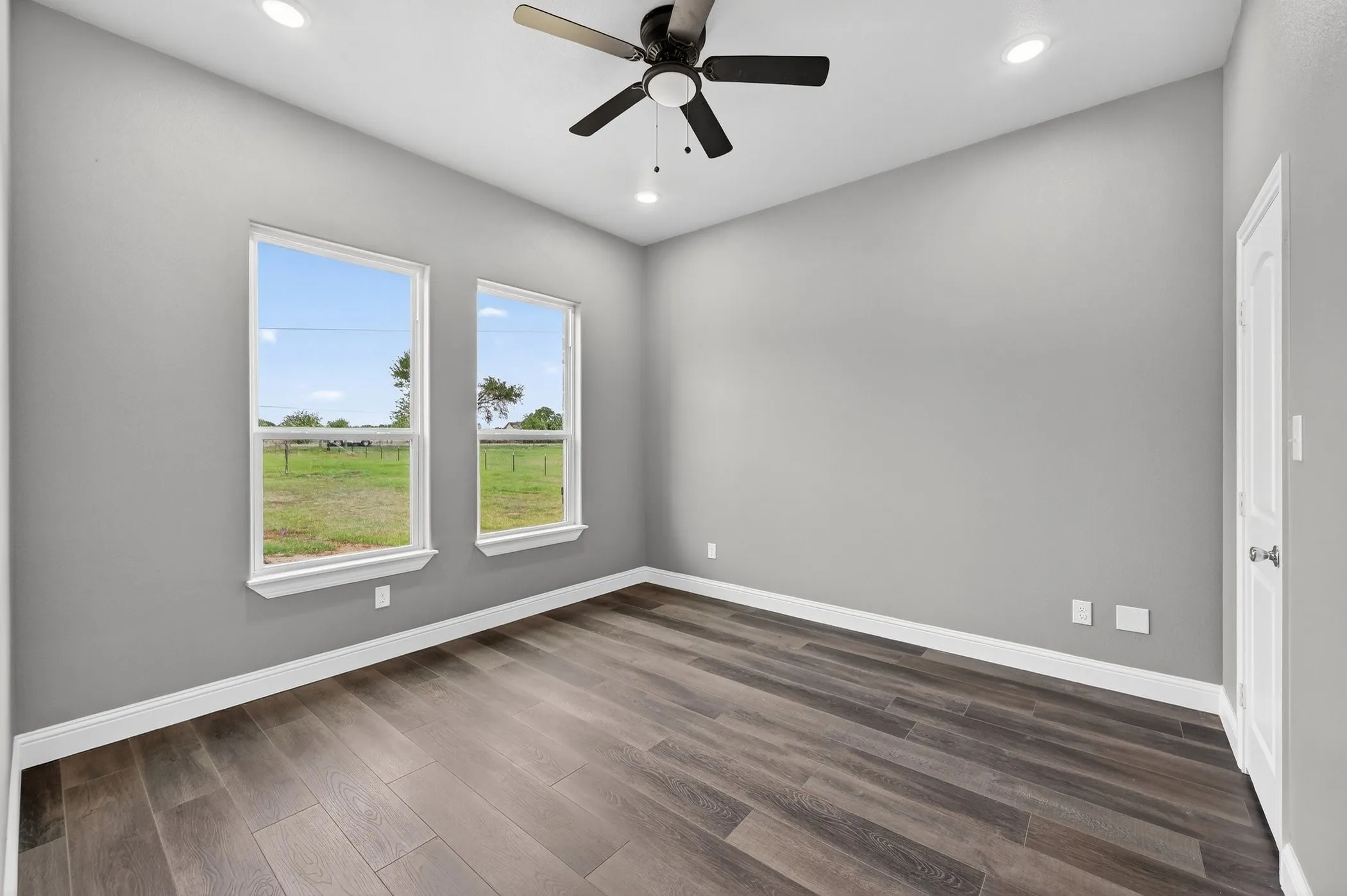 Single Family Residence For Sale in Johnson County , 4510 County Road 307, Grandview, Texas 76050, 4 Bedroom, 3 Bathroom, 2 Garage spaces, 2,220 Sqft, built in 2026, New Construction - Complete, mls#21232105, Real Estate Agent in Grandview, Homes For Sale in Johnson county, Homes For Sale in Grandview, Realtor in Grandview Texas, Real Estate Brokerage Independent Realty Texas, Luminita Cordes Realtor