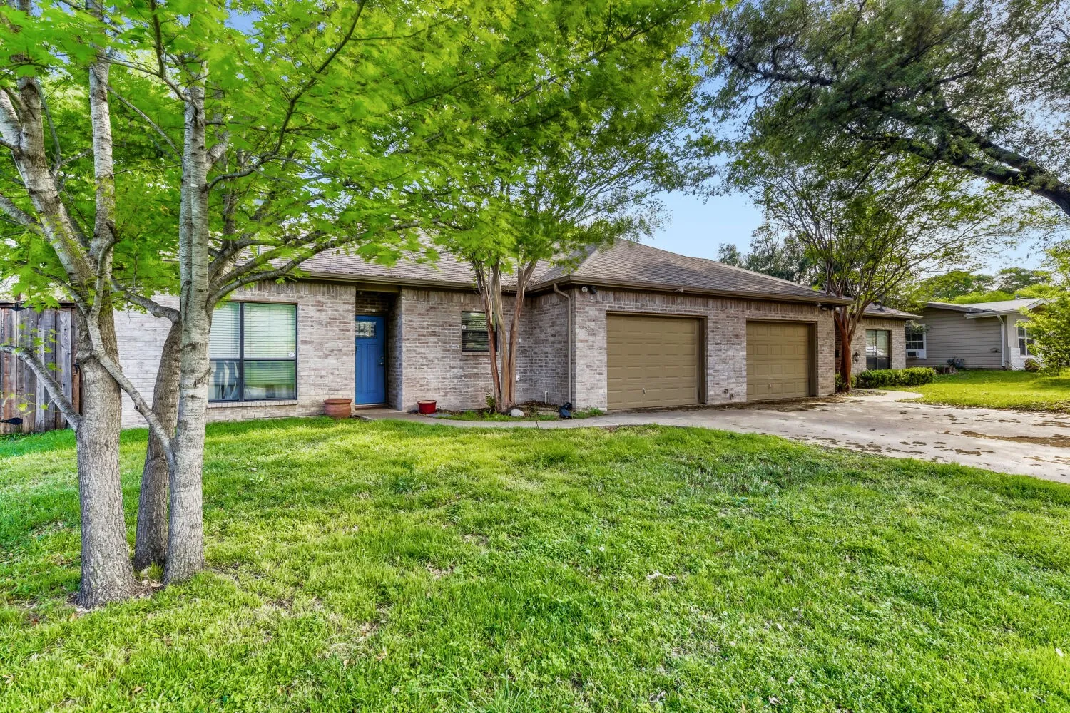 6525 Greenway Road Front