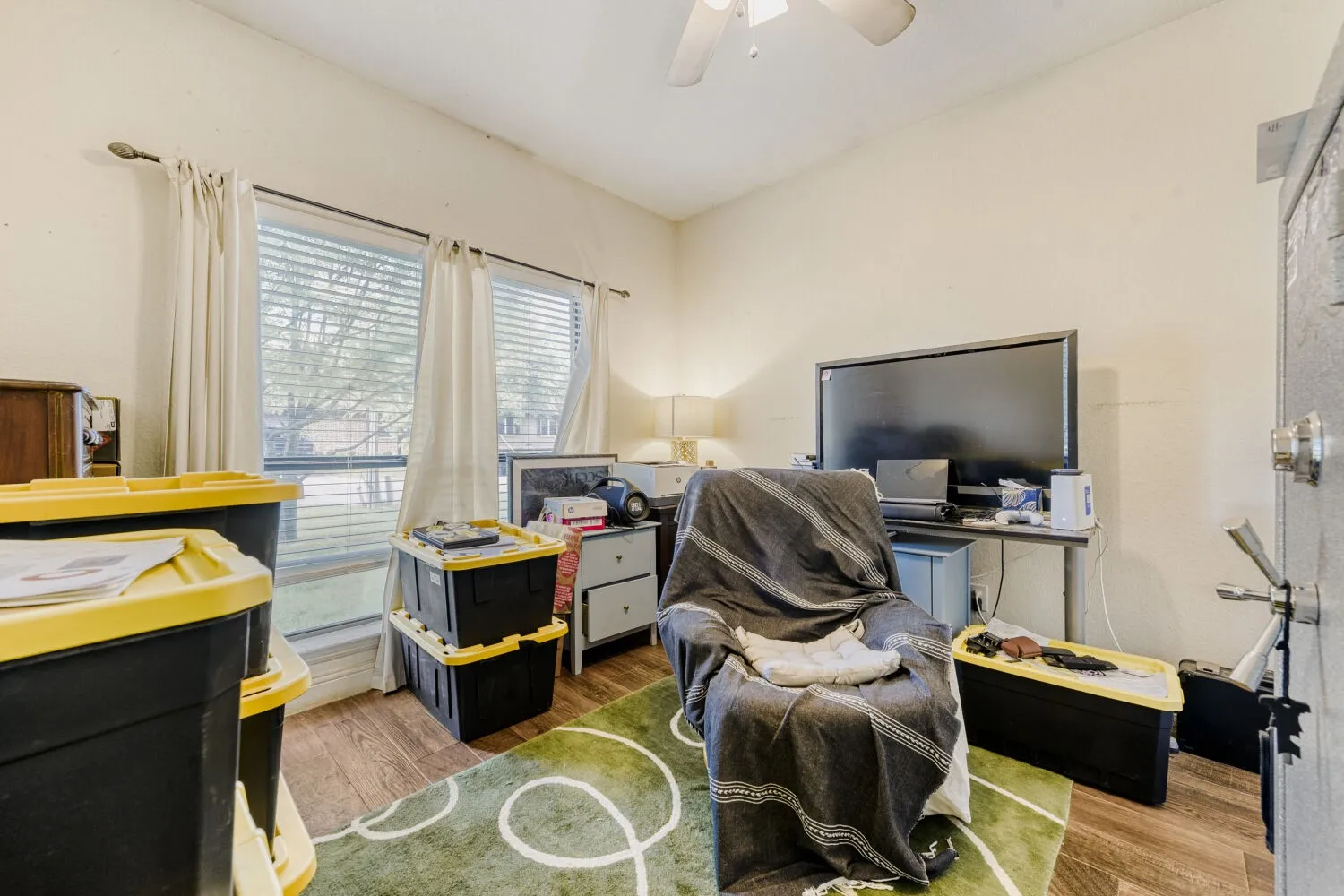 6525 Greenway Road Secondary bedroom used as an office