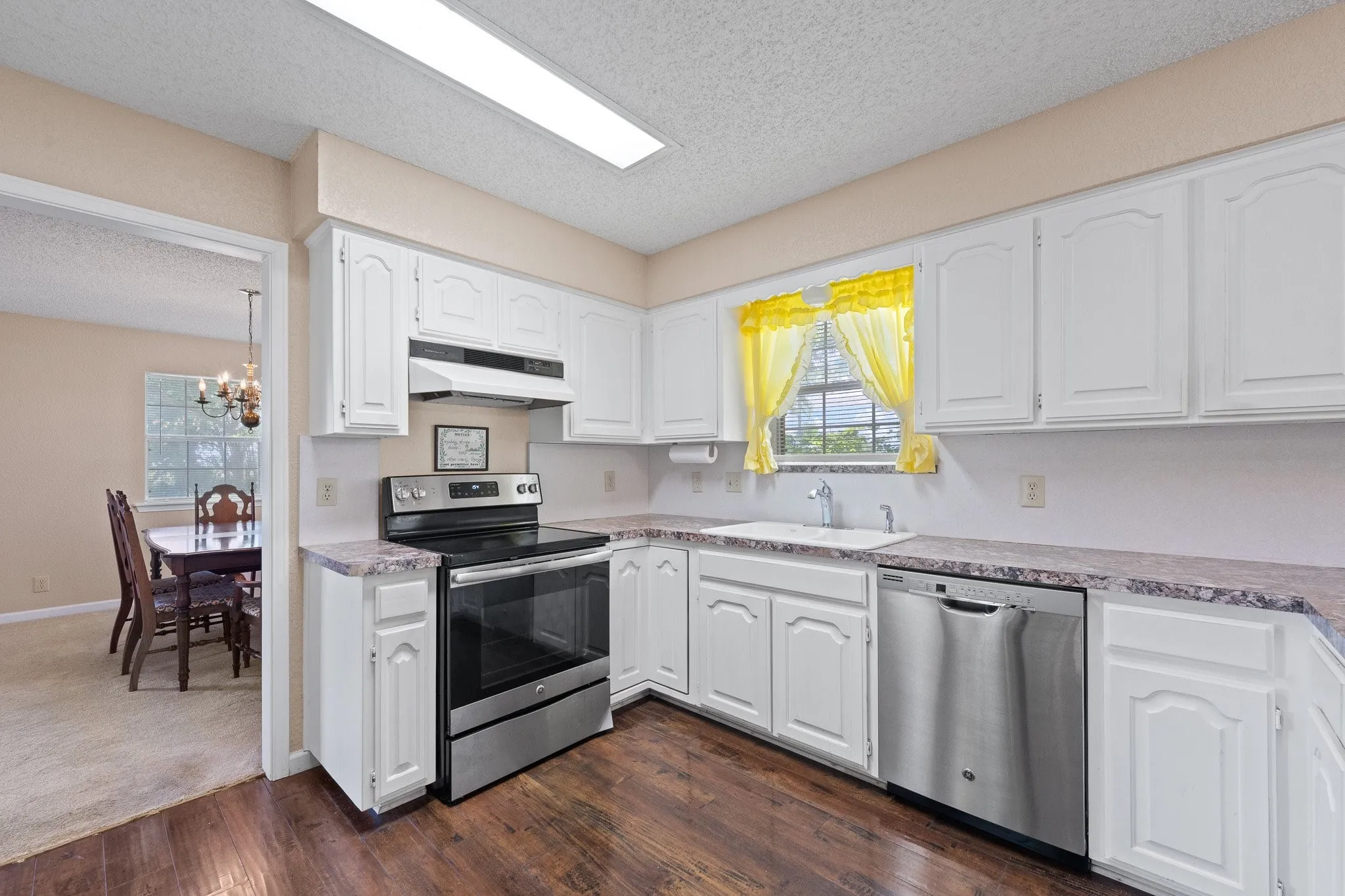 Farm For Sale in Johnson County , 6265 County Road 305, Grandview, Texas 76050, 3 Bedroom, 2 Bathroom, 2 Garage spaces, 2,636 Sqft, built in 1984, mls#21233327, Real Estate Agent in Grandview, Homes For Sale in Johnson county, Homes For Sale in Grandview, Realtor in Grandview Texas, Real Estate Brokerage Independent Realty Texas, Luminita Cordes Realtor