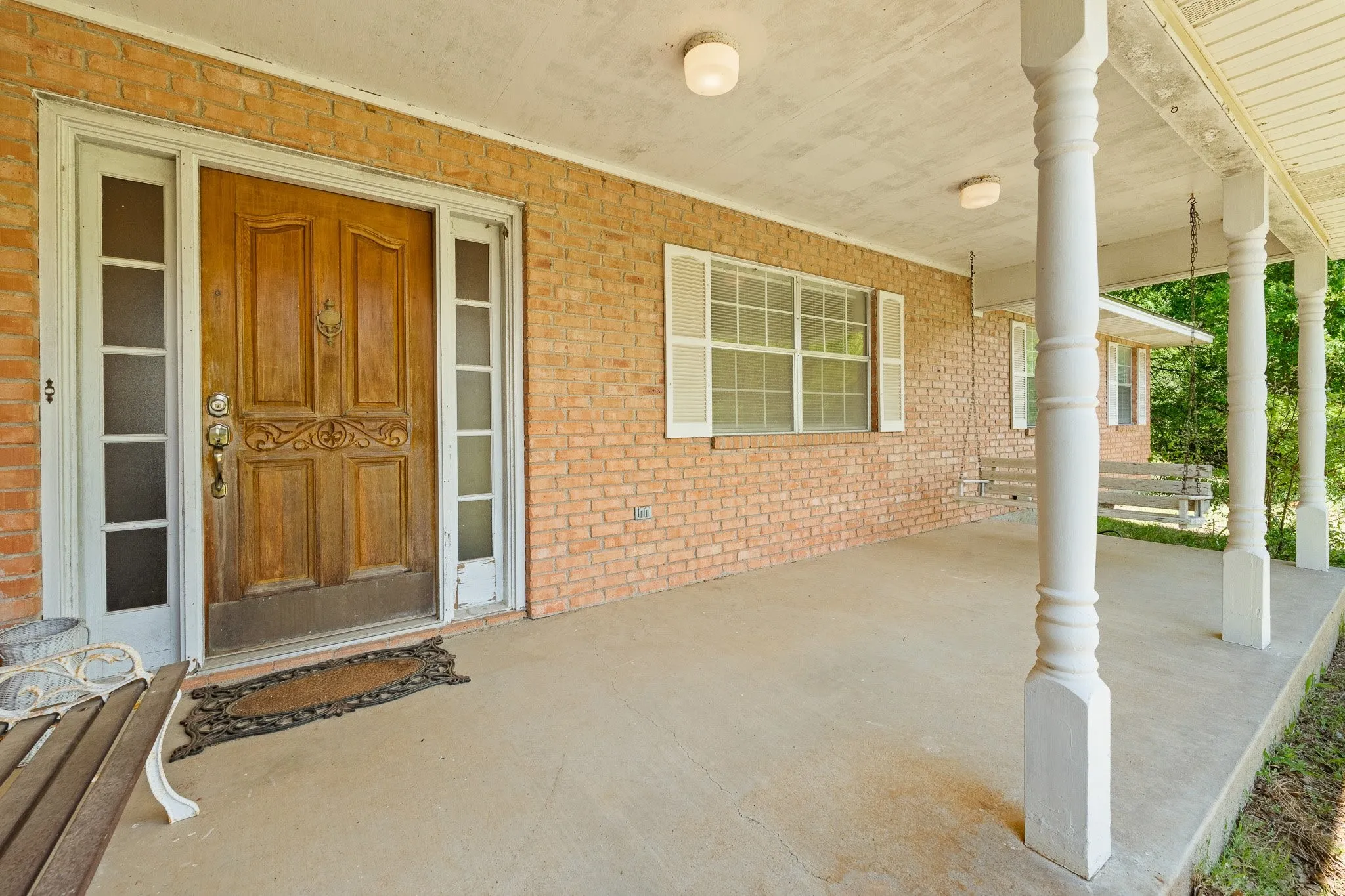 Farm For Sale in Johnson County , 6265 County Road 305, Grandview, Texas 76050, 3 Bedroom, 2 Bathroom, 2 Garage spaces, 2,636 Sqft, built in 1984, mls#21233327, Real Estate Agent in Grandview, Homes For Sale in Johnson county, Homes For Sale in Grandview, Realtor in Grandview Texas, Real Estate Brokerage Independent Realty Texas, Luminita Cordes Realtor