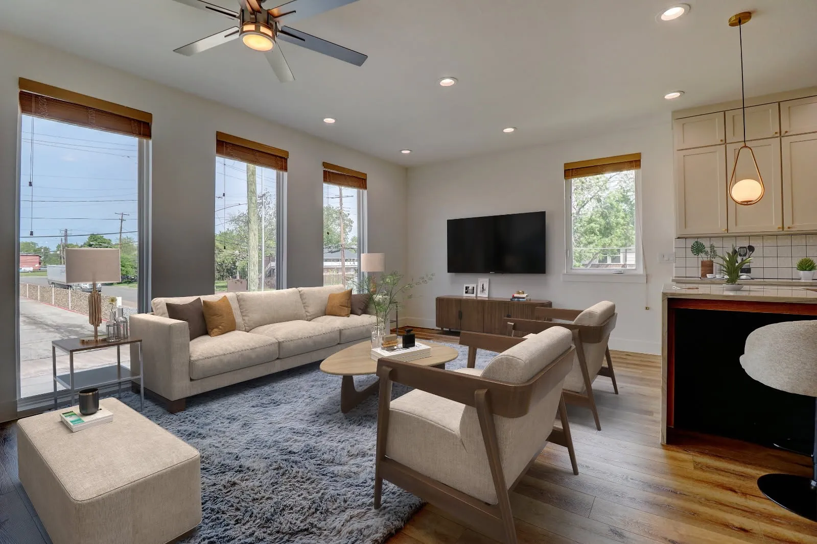 Single Family Residence For Sale in Dallas County , 183 S Prairie Avenue, Dallas, Texas 75226, 3 Bedrooms, 3 Bathrooms, 2 Garage spaces, 2,160 Sqft, built in 2022, Preowned, Price $549,999, mls#21229355, Real Estate Agent in Dallas, Homes For Sale in Dallas county, Homes For Sale in Dallas, Realtor in Dallas Texas, Real Estate Brokerage Independent Realty Texas, Luminita Cordes Realtor