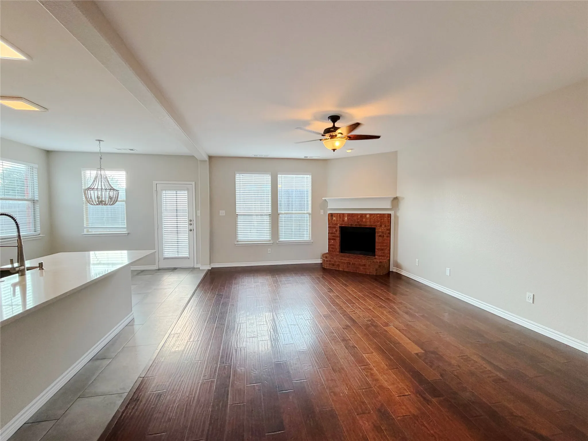 Single Family Residence For Sale in Tarrant County , 10401 Turning Leaf Trail, Fort Worth, Texas 76131, 4 Bedrooms, 3 Bathrooms, 2 Garage spaces, 2,454 Sqft, built in 2009, Preowned, Price $360,000, mls#21232935, Real Estate Agent in Fort Worth, Homes For Sale in Tarrant county, Homes For Sale in Fort Worth, Realtor in Fort Worth Texas, Real Estate Brokerage Independent Realty Texas, Luminita Cordes Realtor
