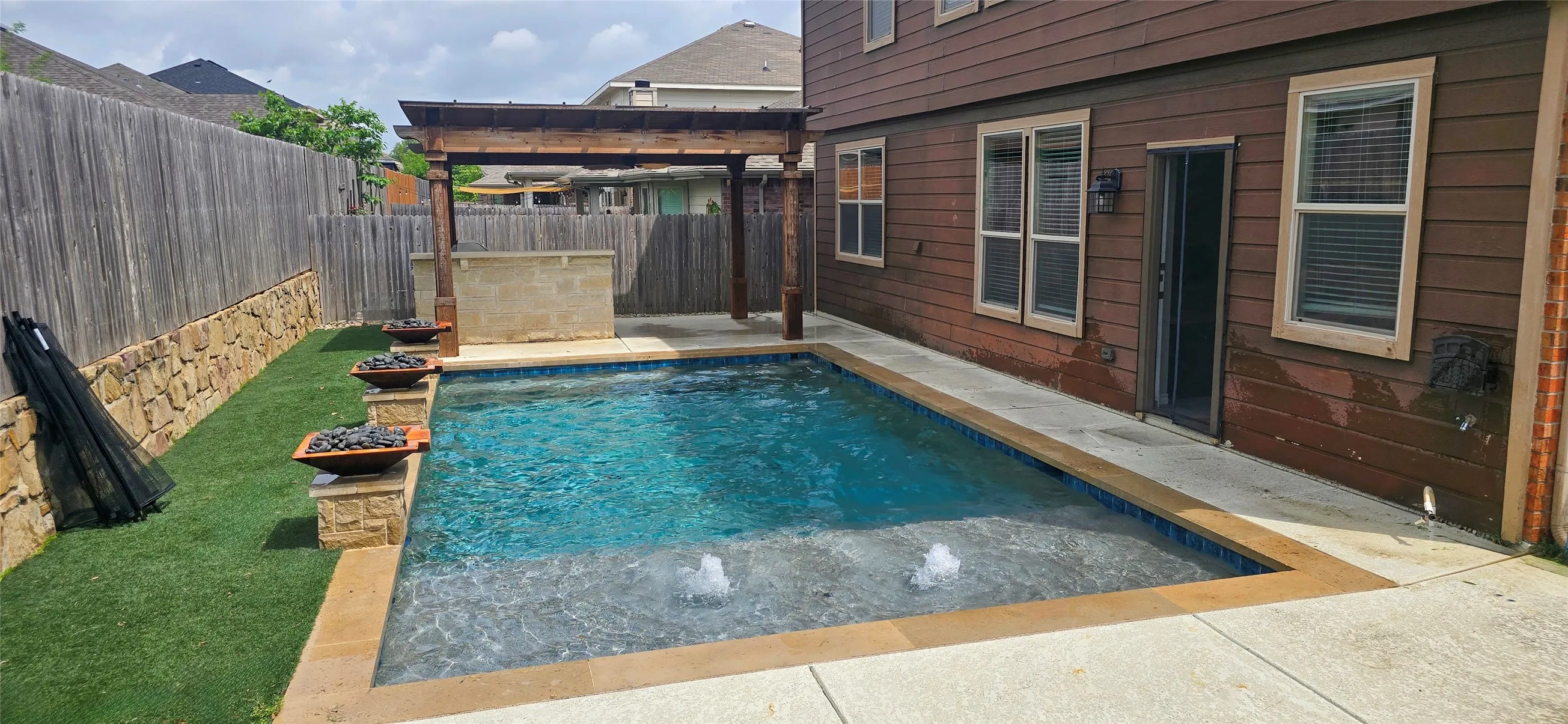 Single Family Residence For Sale in Tarrant County , 10401 Turning Leaf Trail, Fort Worth, Texas 76131, 4 Bedrooms, 3 Bathrooms, 2 Garage spaces, 2,454 Sqft, built in 2009, Preowned, Price $360,000, mls#21232935, Real Estate Agent in Fort Worth, Homes For Sale in Tarrant county, Homes For Sale in Fort Worth, Realtor in Fort Worth Texas, Real Estate Brokerage Independent Realty Texas, Luminita Cordes Realtor