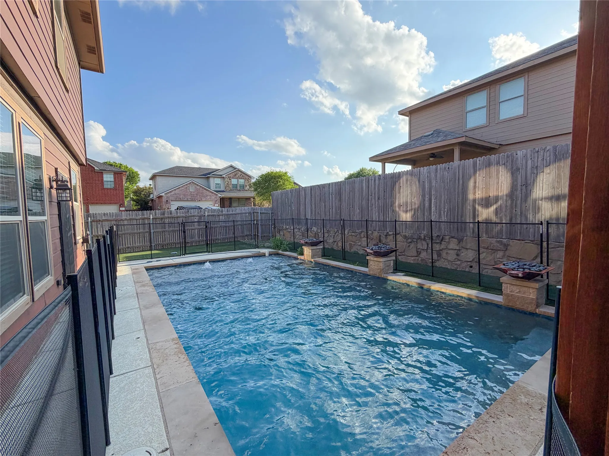 Single Family Residence For Sale in Tarrant County , 10401 Turning Leaf Trail, Fort Worth, Texas 76131, 4 Bedrooms, 3 Bathrooms, 2 Garage spaces, 2,454 Sqft, built in 2009, Preowned, Price $360,000, mls#21232935, Real Estate Agent in Fort Worth, Homes For Sale in Tarrant county, Homes For Sale in Fort Worth, Realtor in Fort Worth Texas, Real Estate Brokerage Independent Realty Texas, Luminita Cordes Realtor