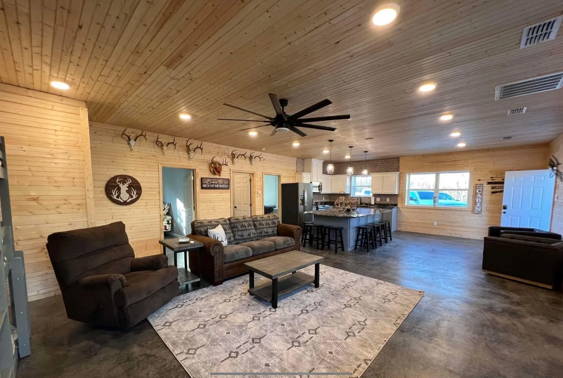 Single Family Residence For Sale in Morris County , 2409 County Road 2303, Lone Star, Texas 75668, 2 Bedrooms, 1 Bathroom, 2 Garage spaces, 1,225 Sqft, built in 2023, Preowned, Price $875,000, mls#21233581, Real Estate Agent in Lone Star, Homes For Sale in Morris county, Homes For Sale in Lone Star, Realtor in Lone Star Texas, Real Estate Brokerage Independent Realty Texas, Luminita Cordes Realtor