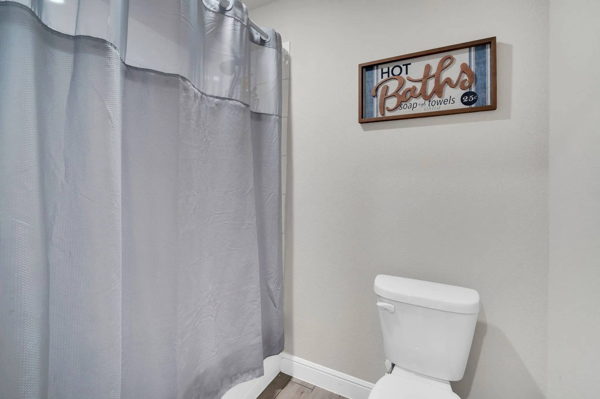 Single Family Residence For Sale in Johnson County , 500 Jolie Court, Joshua, Texas 76058, 4 Bedroom, 2 Bathroom, 2 Garage spaces, 2,395 Sqft, built in 2023, Preowned, mls#21233585, Real Estate Agent in Joshua, Homes For Sale in Johnson county, Homes For Sale in Joshua, Realtor in Joshua Texas, Real Estate Brokerage Independent Realty Texas, Luminita Cordes Realtor
