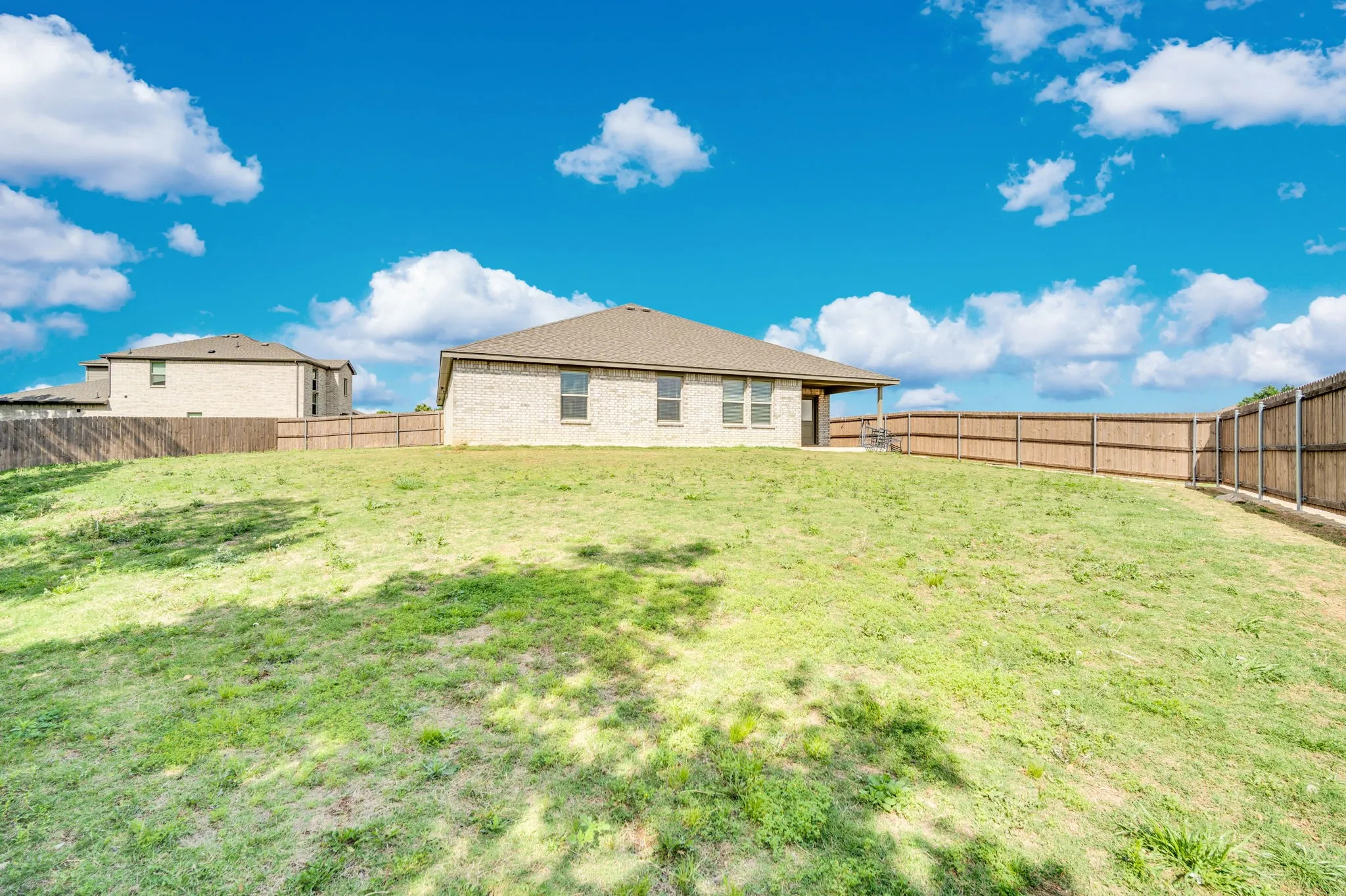 Single Family Residence For Sale in Johnson County , 500 Jolie Court, Joshua, Texas 76058, 4 Bedroom, 2 Bathroom, 2 Garage spaces, 2,395 Sqft, built in 2023, Preowned, mls#21233585, Real Estate Agent in Joshua, Homes For Sale in Johnson county, Homes For Sale in Joshua, Realtor in Joshua Texas, Real Estate Brokerage Independent Realty Texas, Luminita Cordes Realtor