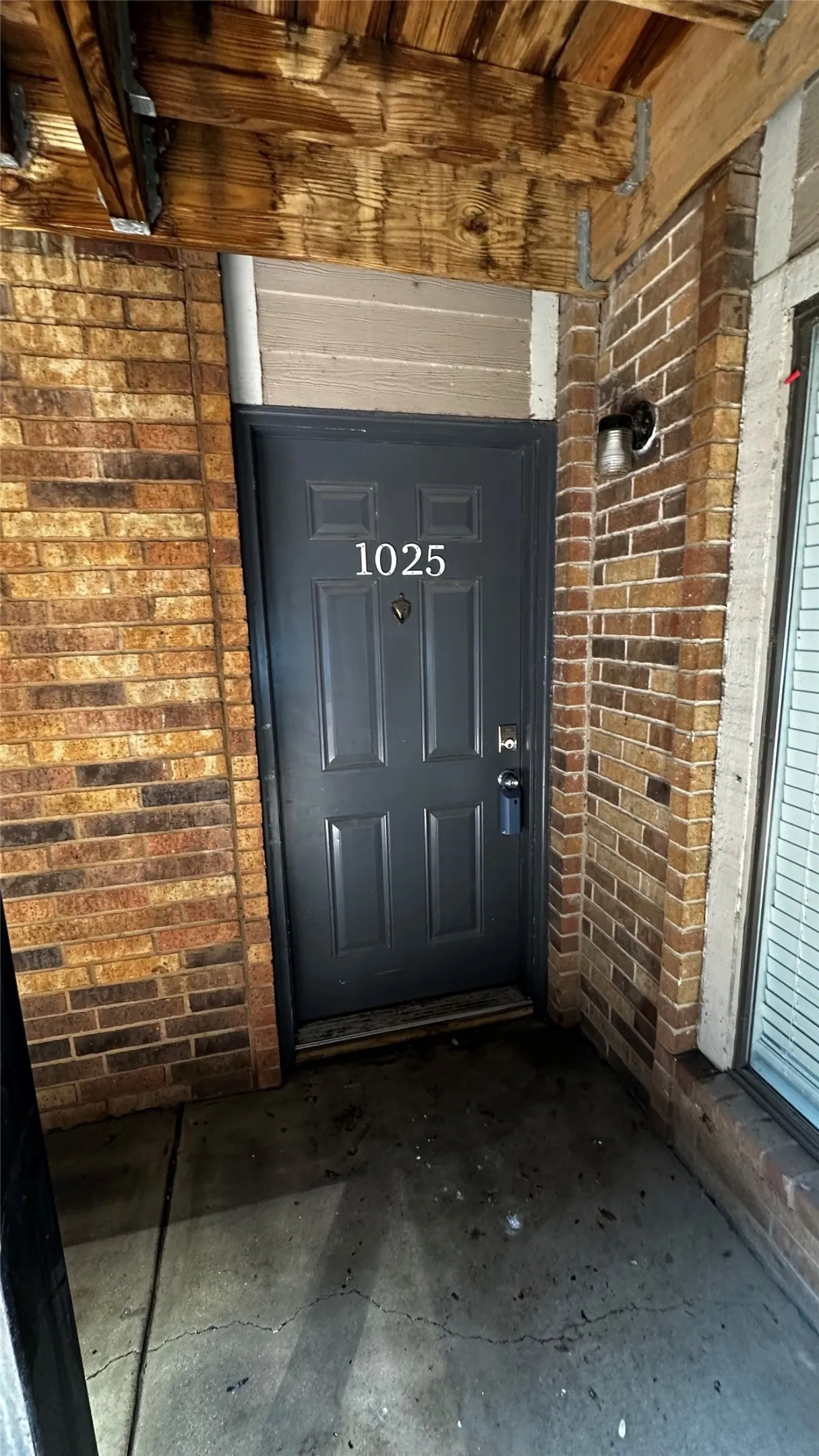 Condominium For Sale in Dallas County , 8109 Skillman Street 1025, Dallas, Texas 75231, 2 Bedroom, 2 Bathroom, Garage spaces, 1,047 Sqft, built in 1981, mls#21231933, Real Estate Agent in Dallas, Homes For Sale in Dallas county, Homes For Sale in Dallas, Realtor in Dallas Texas, Real Estate Brokerage Independent Realty Texas, Luminita Cordes Realtor