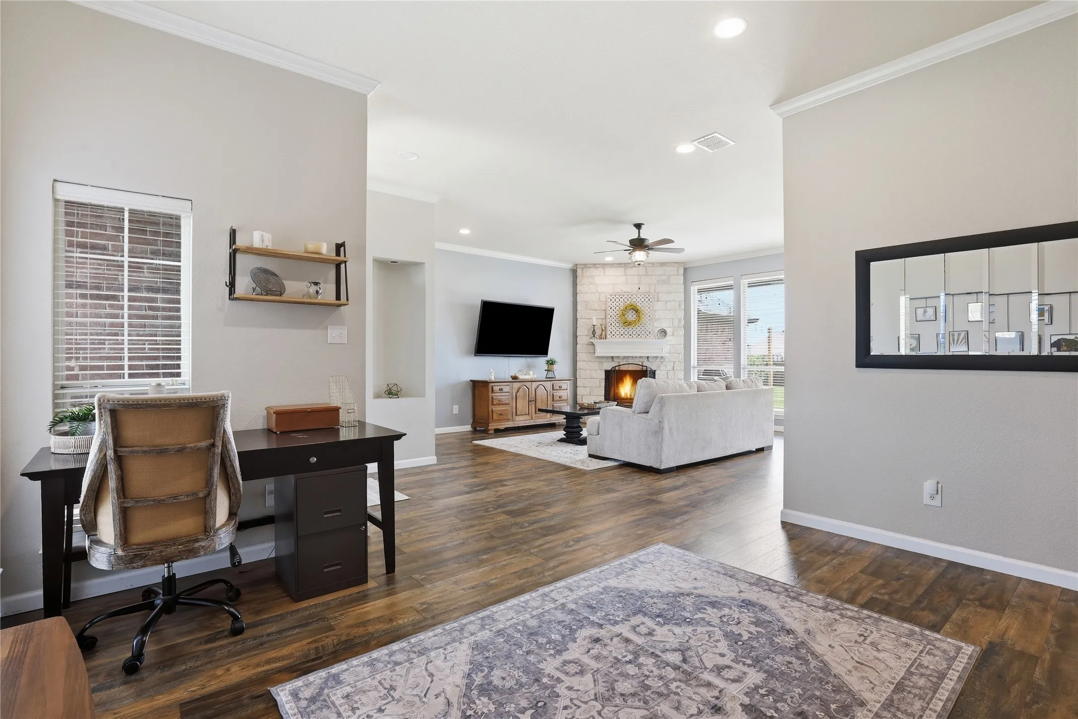 Single Family Residence For Sale in Parker County , 182 Portales Drive, Aledo, Texas 76008, 3 Bedroom, 2 Bathroom, 2 Garage spaces, 2,026 Sqft, built in 2005, mls#21233252, Real Estate Agent in Aledo, Homes For Sale in Parker county, Homes For Sale in Aledo, Realtor in Aledo Texas, Real Estate Brokerage Independent Realty Texas, Luminita Cordes Realtor