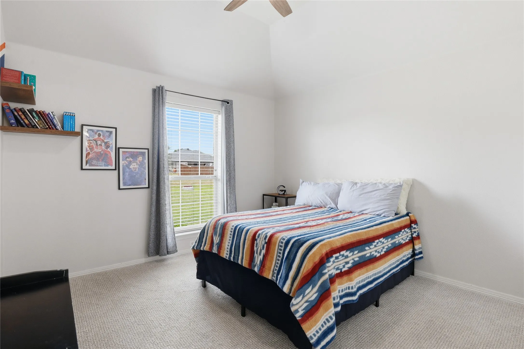 Single Family Residence For Sale in Parker County , 182 Portales Drive, Aledo, Texas 76008, 3 Bedroom, 2 Bathroom, 2 Garage spaces, 2,026 Sqft, built in 2005, mls#21233252, Real Estate Agent in Aledo, Homes For Sale in Parker county, Homes For Sale in Aledo, Realtor in Aledo Texas, Real Estate Brokerage Independent Realty Texas, Luminita Cordes Realtor