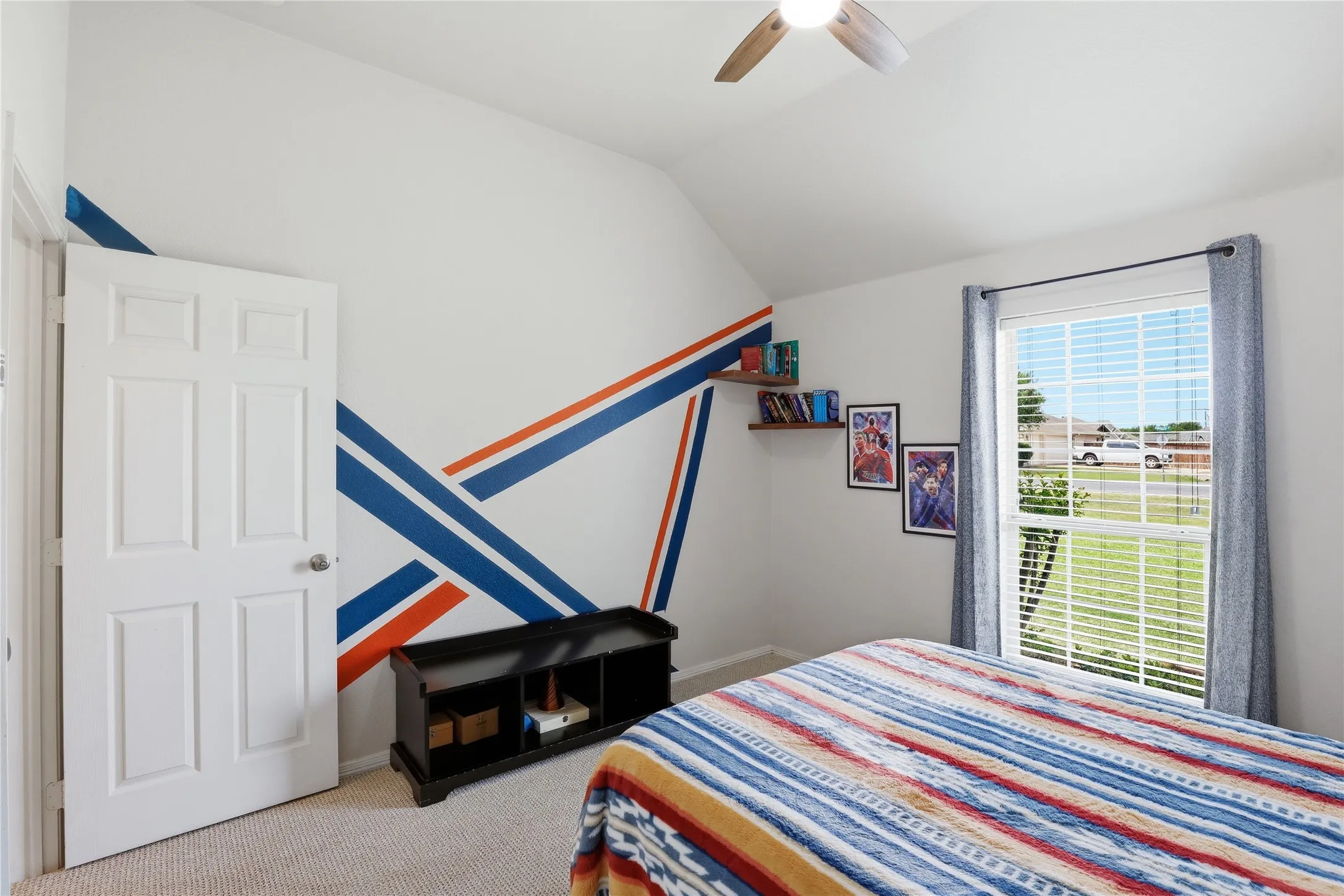 Single Family Residence For Sale in Parker County , 182 Portales Drive, Aledo, Texas 76008, 3 Bedroom, 2 Bathroom, 2 Garage spaces, 2,026 Sqft, built in 2005, mls#21233252, Real Estate Agent in Aledo, Homes For Sale in Parker county, Homes For Sale in Aledo, Realtor in Aledo Texas, Real Estate Brokerage Independent Realty Texas, Luminita Cordes Realtor