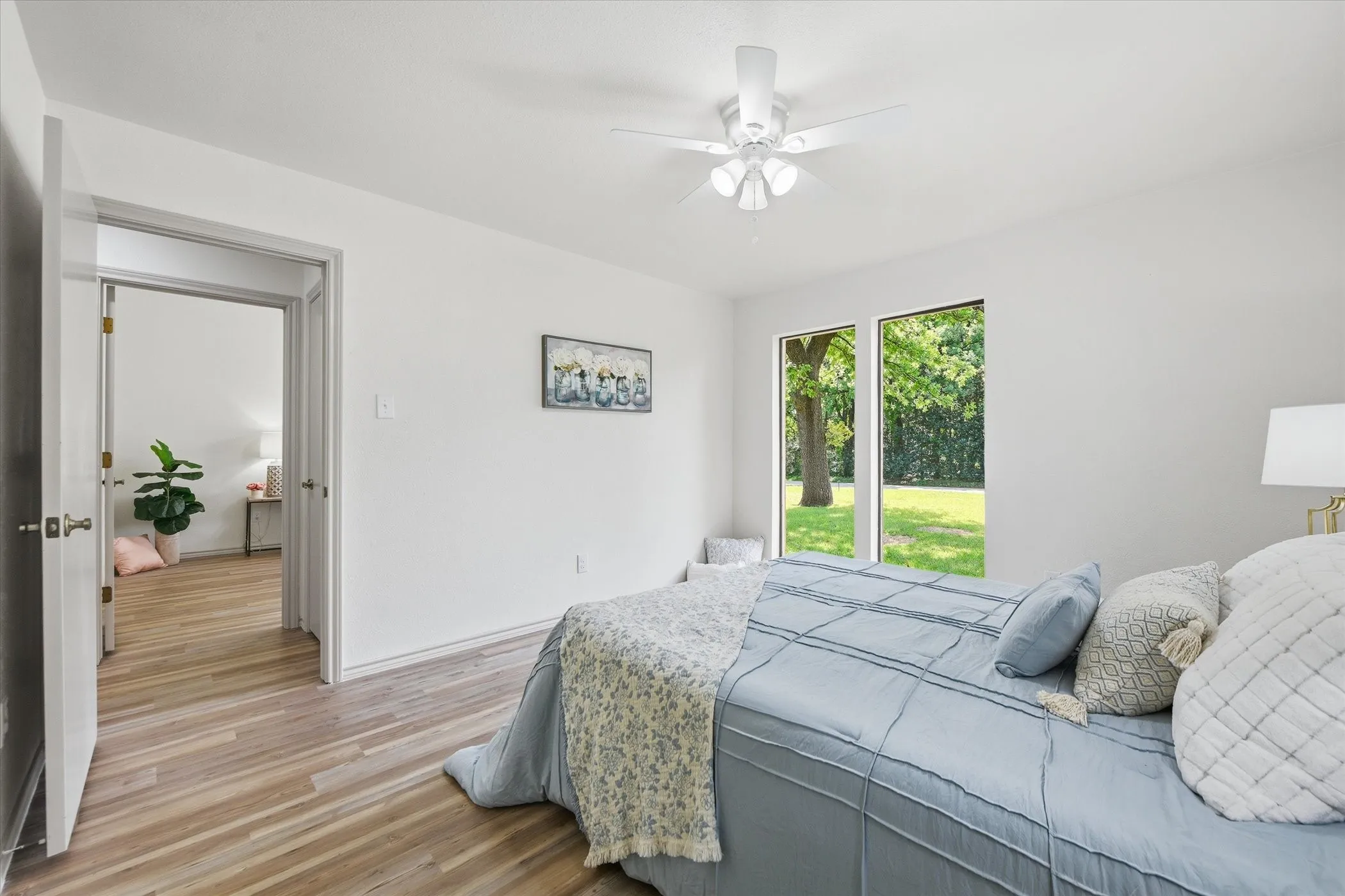 Single Family Residence For Sale in Tarrant County , 517 E Beady Road, Arlington, Texas 76006, 3 Bedroom, 2 Bathroom, 2 Garage spaces, 2,311 Sqft, built in 1978, mls#21233529, Real Estate Agent in Arlington, Homes For Sale in Tarrant county, Homes For Sale in Arlington, Realtor in Arlington Texas, Real Estate Brokerage Independent Realty Texas, Luminita Cordes Realtor