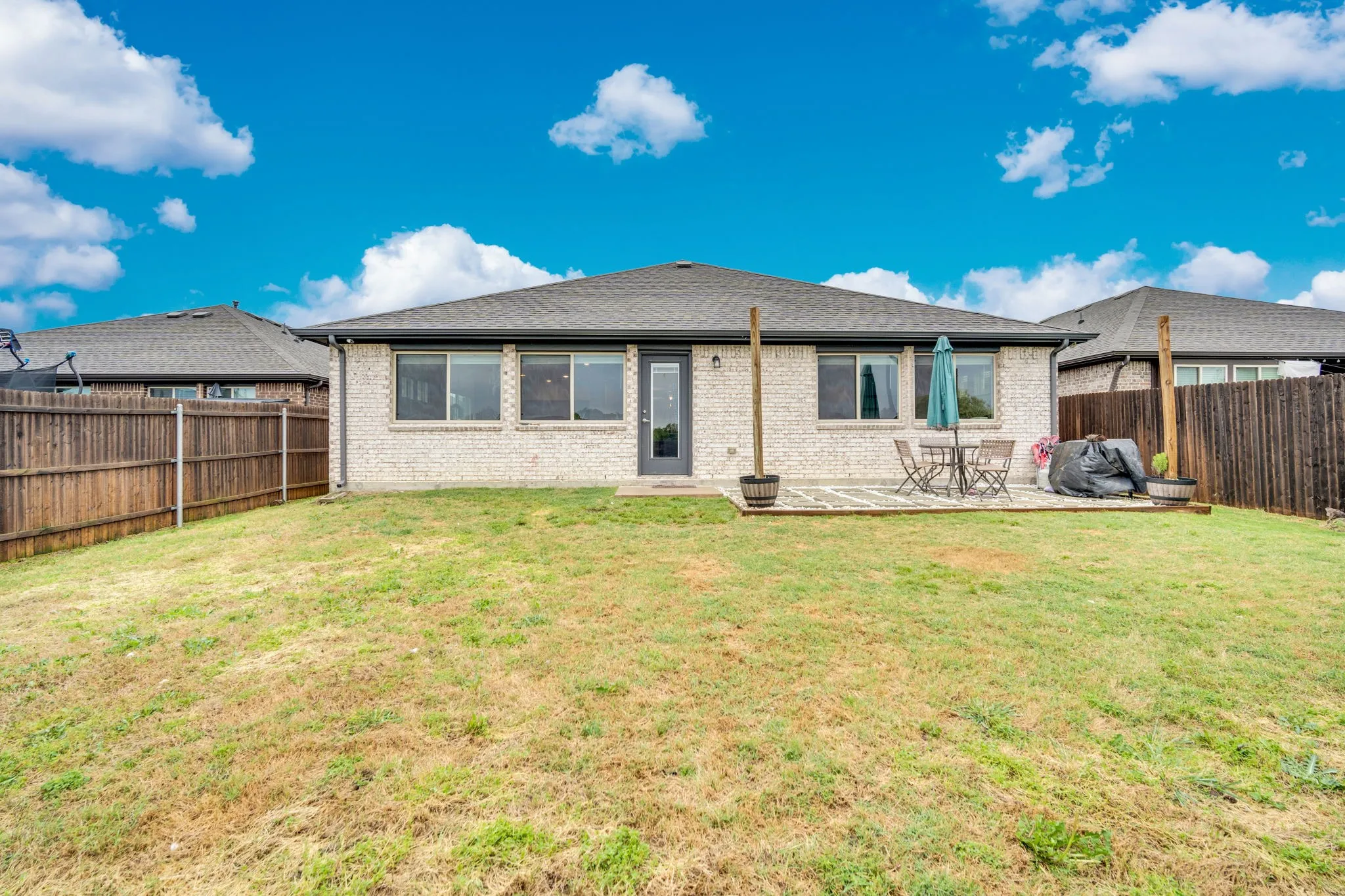 Single Family Residence For Sale in Johnson County , 241 White Tail Lane, Alvarado, Texas 76009, 3 Bedroom, 2 Bathroom, 2 Garage spaces, 2,096 Sqft, built in 2021, mls#21231155, Real Estate Agent in Alvarado, Homes For Sale in Johnson county, Homes For Sale in Alvarado, Realtor in Alvarado Texas, Real Estate Brokerage Independent Realty Texas, Luminita Cordes Realtor