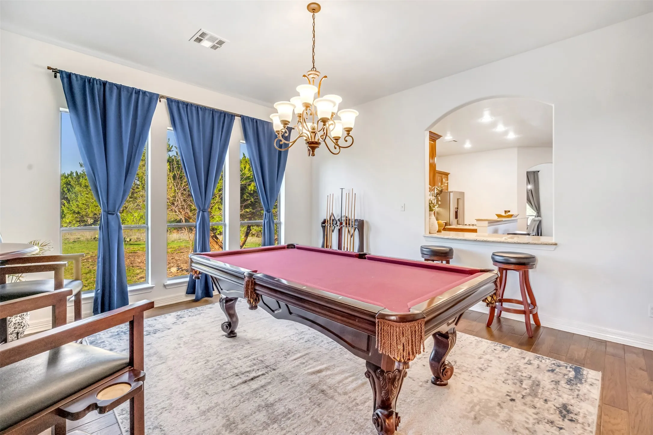 Single Family Residence For Sale in Hill County , 42176 Augusta Drive, Whitney, Texas 76692, 4 Bedroom, 3 Bathroom, 3 Garage spaces, 3,594 Sqft, built in 2010, Preowned, mls#21229532, Real Estate Agent in Whitney, Homes For Sale in Hill county, Homes For Sale in Whitney, Realtor in Whitney Texas, Real Estate Brokerage Independent Realty Texas, Luminita Cordes Realtor