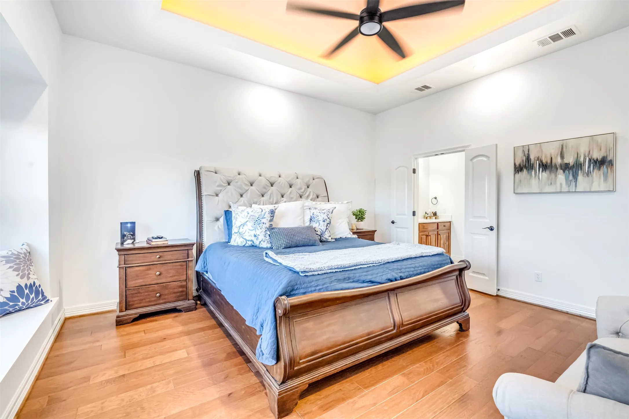 Single Family Residence For Sale in Hill County , 42176 Augusta Drive, Whitney, Texas 76692, 4 Bedroom, 3 Bathroom, 3 Garage spaces, 3,594 Sqft, built in 2010, Preowned, mls#21229532, Real Estate Agent in Whitney, Homes For Sale in Hill county, Homes For Sale in Whitney, Realtor in Whitney Texas, Real Estate Brokerage Independent Realty Texas, Luminita Cordes Realtor