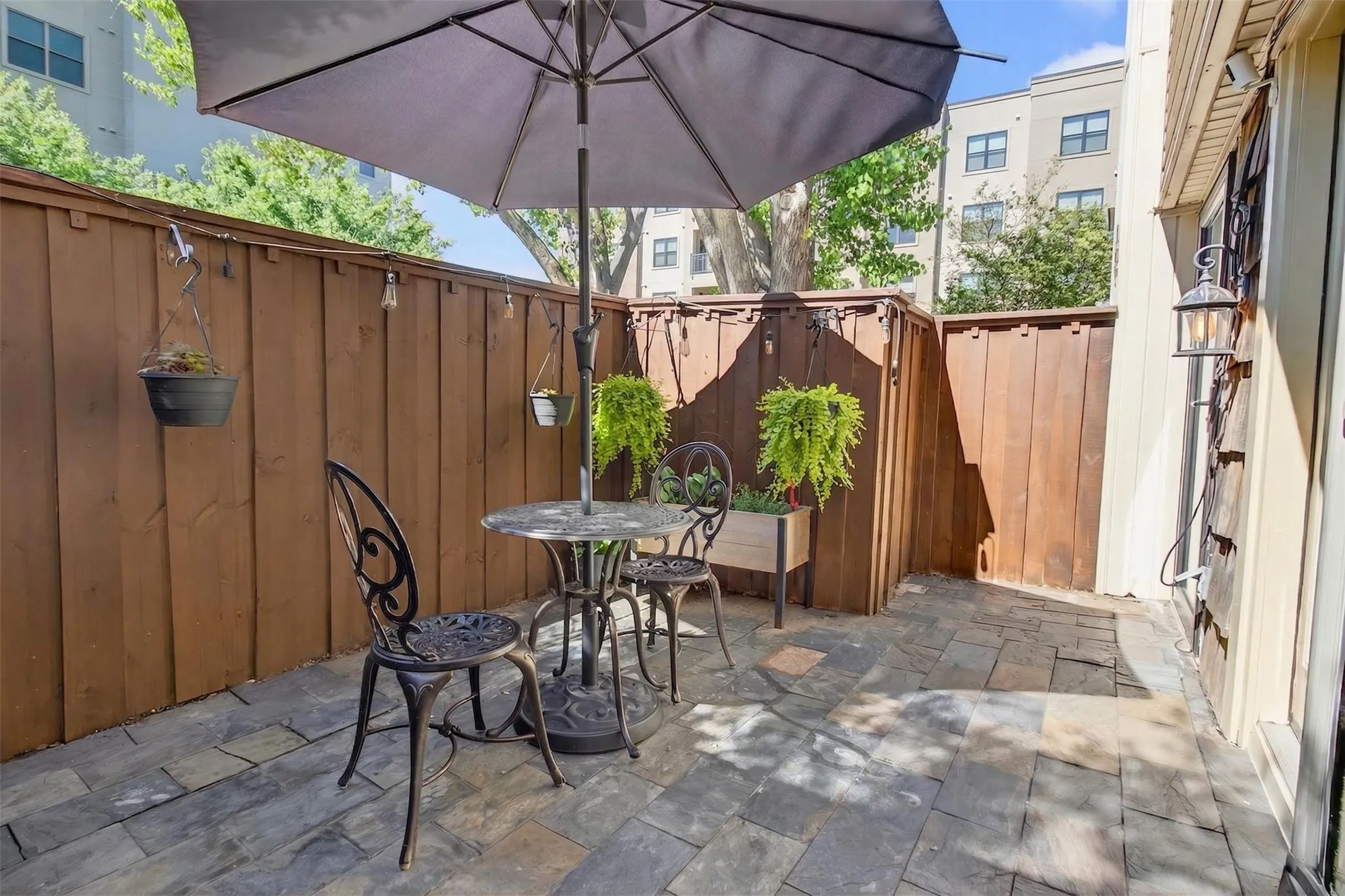 Condominium For Sale in Dallas County , 2702 Douglas Avenue 126, Dallas, Texas 75219, 2 Bedroom, 2 Bathroom, Garage spaces, 982 Sqft, built in 1966, Preowned, Price $230,000, mls#21229445, Real Estate Agent in Dallas, Homes For Sale in Dallas county, Homes For Sale in Dallas, Realtor in Dallas Texas, Real Estate Brokerage Independent Realty Texas, Luminita Cordes Realtor