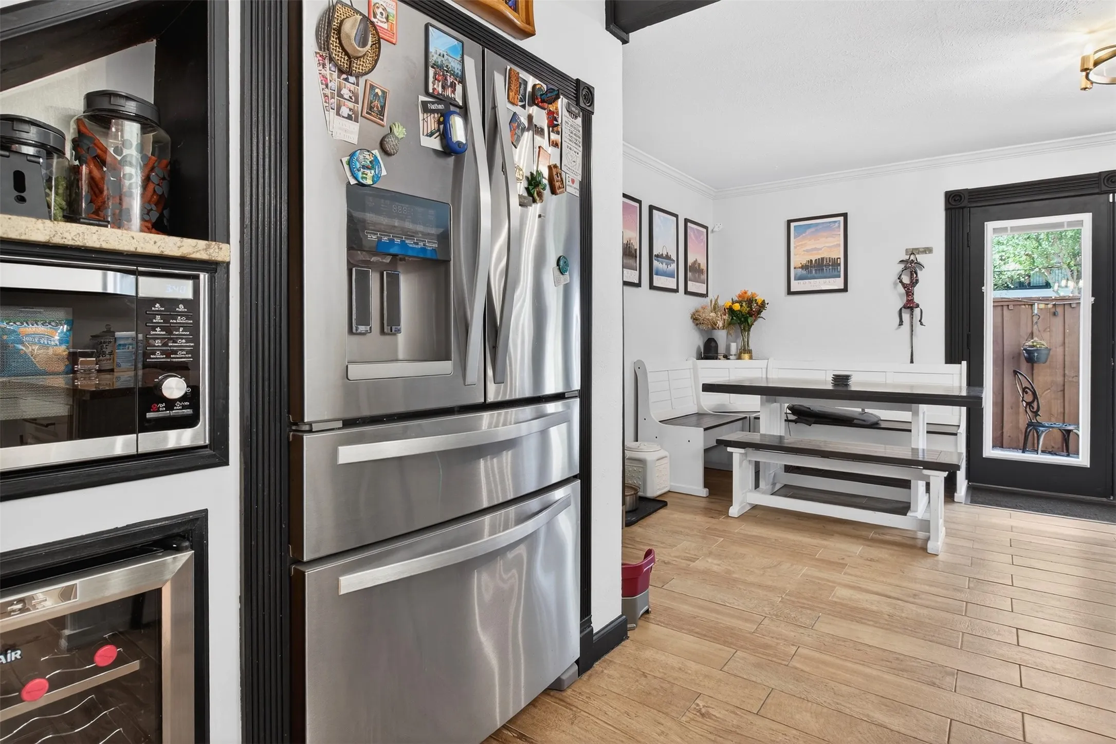 Condominium For Sale in Dallas County , 2702 Douglas Avenue 126, Dallas, Texas 75219, 2 Bedroom, 2 Bathroom, Garage spaces, 982 Sqft, built in 1966, Preowned, Price $230,000, mls#21229445, Real Estate Agent in Dallas, Homes For Sale in Dallas county, Homes For Sale in Dallas, Realtor in Dallas Texas, Real Estate Brokerage Independent Realty Texas, Luminita Cordes Realtor