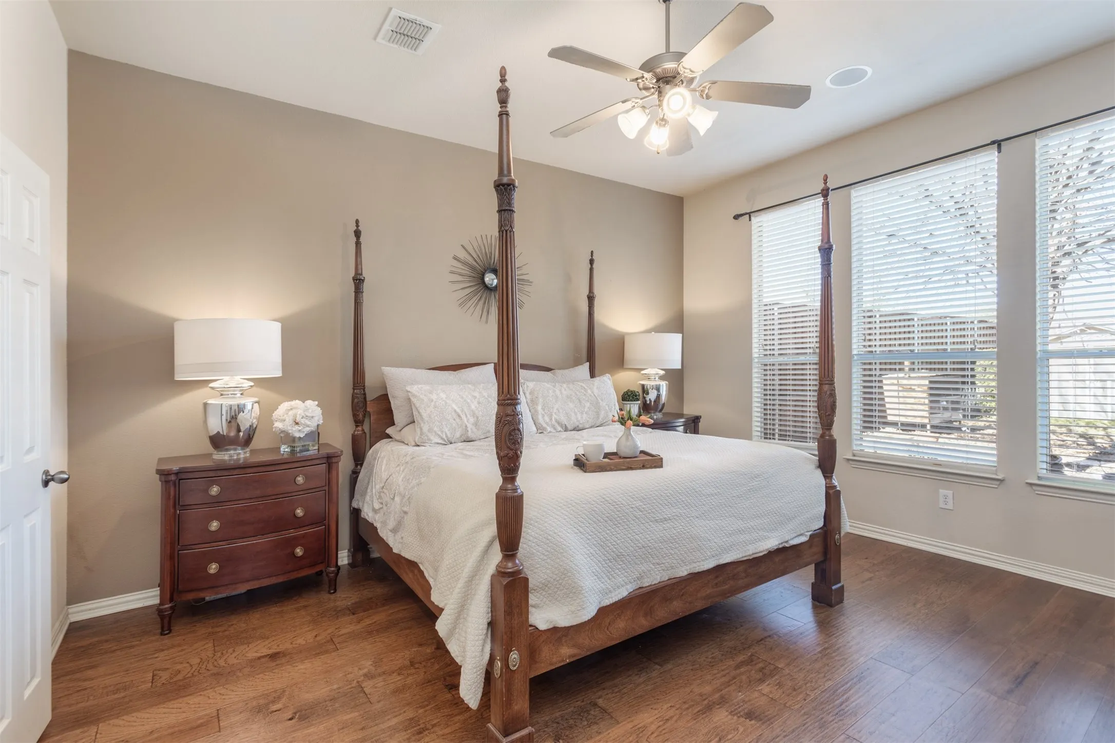 Rest your head in the spacious owner’s retreat with a truly spa-like ensuite bathroom with a large walk-in closet. A serene haven after a long day.
