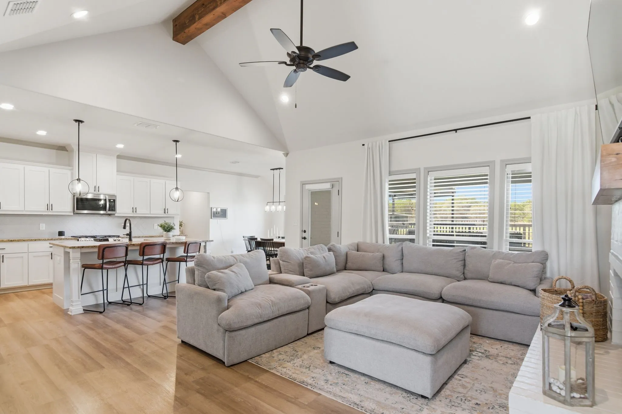 Single Family Residence For Sale in Parker County , 185 Stanley Lane, Poolville, Texas 76487, 4 Bedroom, 2 Bathroom, 2 Garage spaces, 2,100 Sqft, built in 2023, Preowned, mls#21225948, Real Estate Agent in Poolville, Homes For Sale in Parker county, Homes For Sale in Poolville, Realtor in Poolville Texas, Real Estate Brokerage Independent Realty Texas, Luminita Cordes Realtor