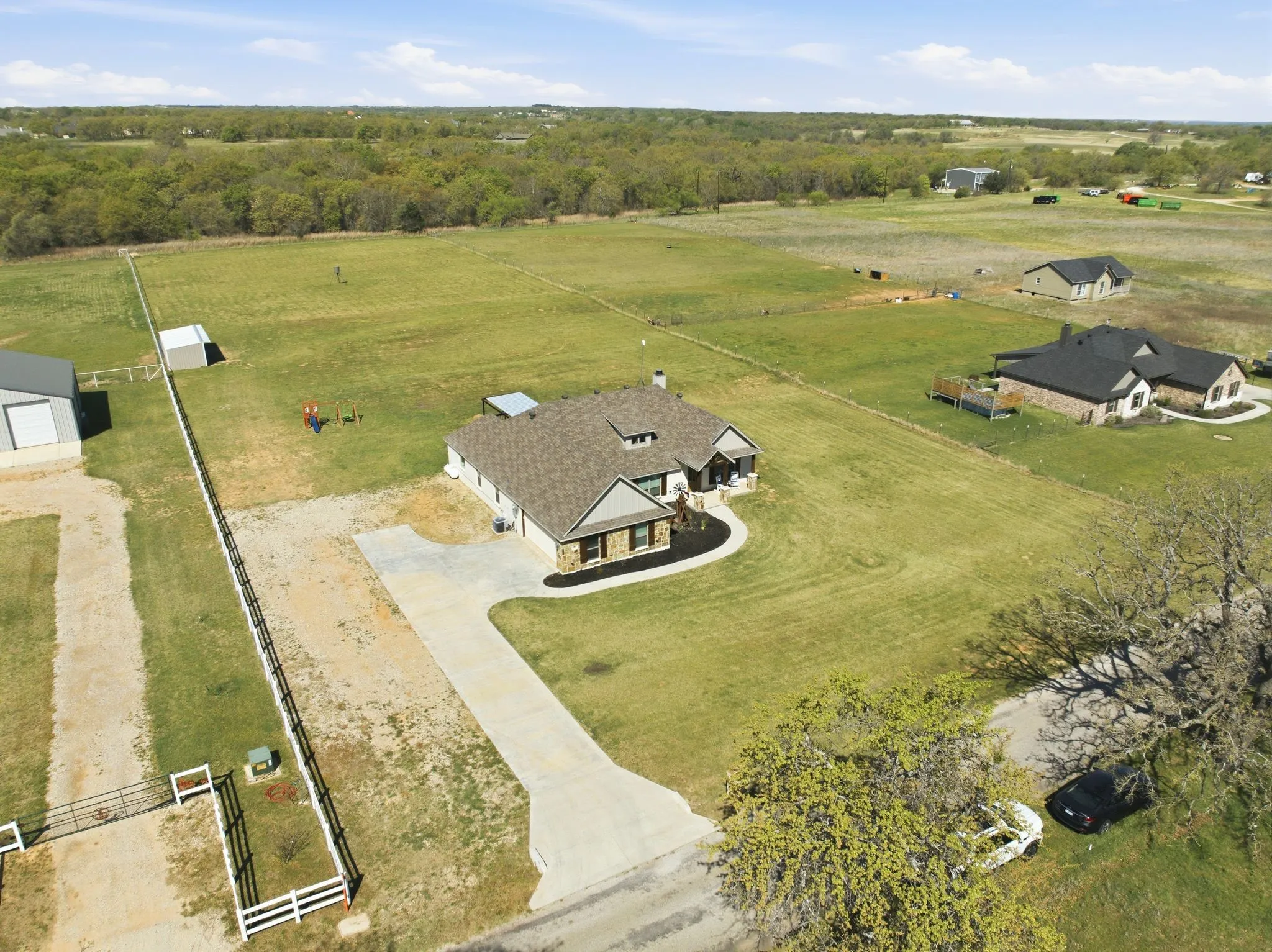 Single Family Residence For Sale in Parker County , 185 Stanley Lane, Poolville, Texas 76487, 4 Bedroom, 2 Bathroom, 2 Garage spaces, 2,100 Sqft, built in 2023, Preowned, mls#21225948, Real Estate Agent in Poolville, Homes For Sale in Parker county, Homes For Sale in Poolville, Realtor in Poolville Texas, Real Estate Brokerage Independent Realty Texas, Luminita Cordes Realtor