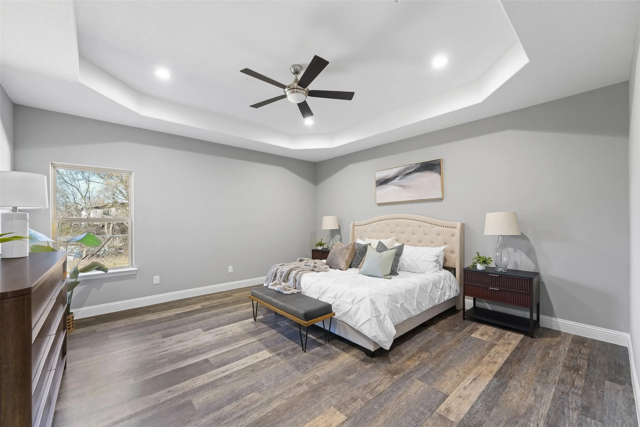 Single Family Residence For Sale in Henderson County , 639 Legendary Lane, Gun Barrel City, Texas 75156, 5 Bedroom, 3 Bathroom, 2 Garage spaces, 2,547 Sqft, built in 2022, Preowned, mls#21227717, Real Estate Agent in Gun Barrel City, Homes For Sale in Henderson county, Homes For Sale in Gun Barrel City, Realtor in Gun Barrel City Texas, Real Estate Brokerage Independent Realty Texas, Luminita Cordes Realtor