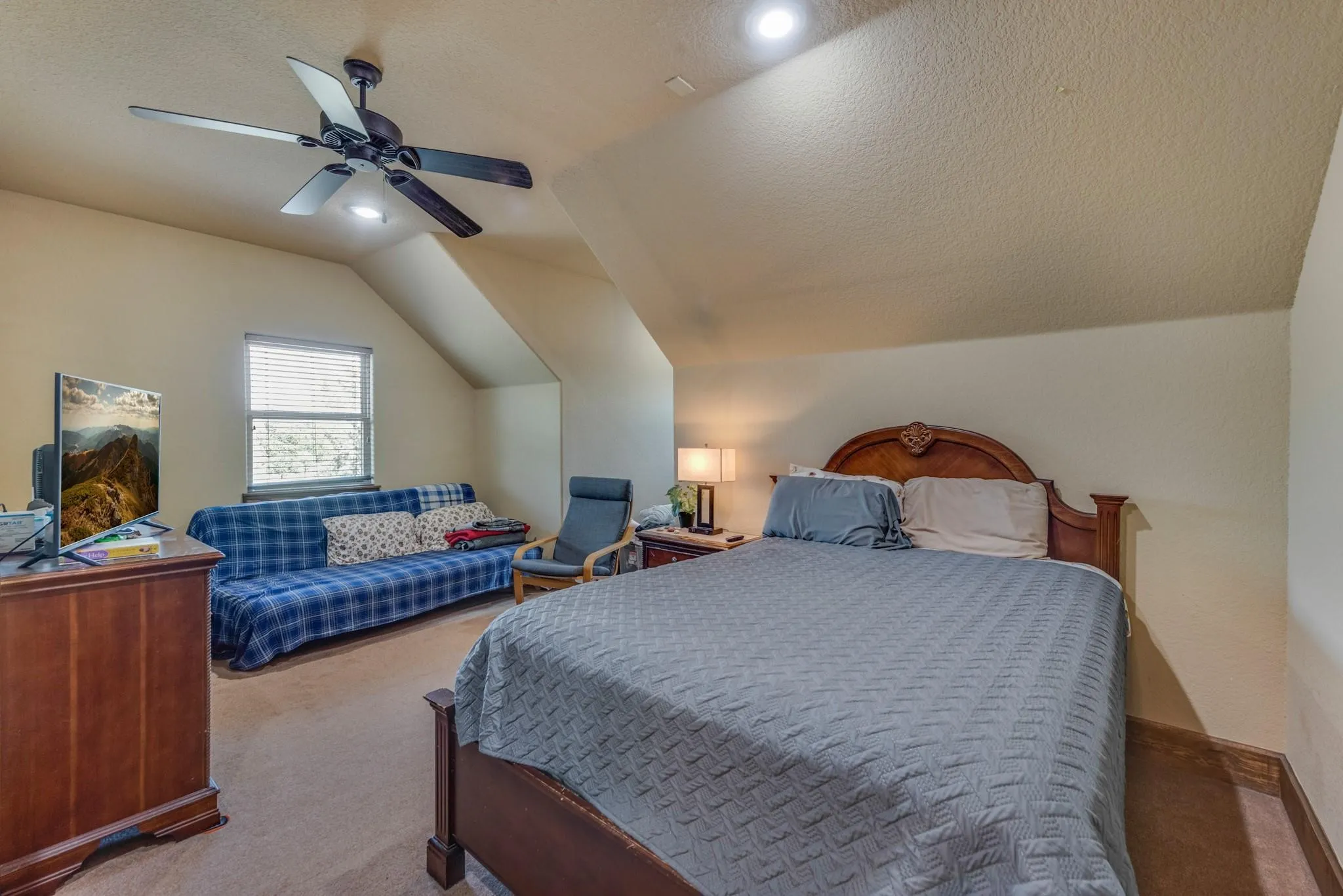 Farm For Sale in Fannin County , 23115 S State Highway 78, Leonard, Texas 75452, 3 Bedroom, 3 Bathroom, 2 Garage spaces, 3,151 Sqft, built in 2007, Preowned, Price $2,000,000, mls#21233737, Real Estate Agent in Leonard, Homes For Sale in Fannin county, Homes For Sale in Leonard, Realtor in Leonard Texas, Real Estate Brokerage Independent Realty Texas, Luminita Cordes Realtor